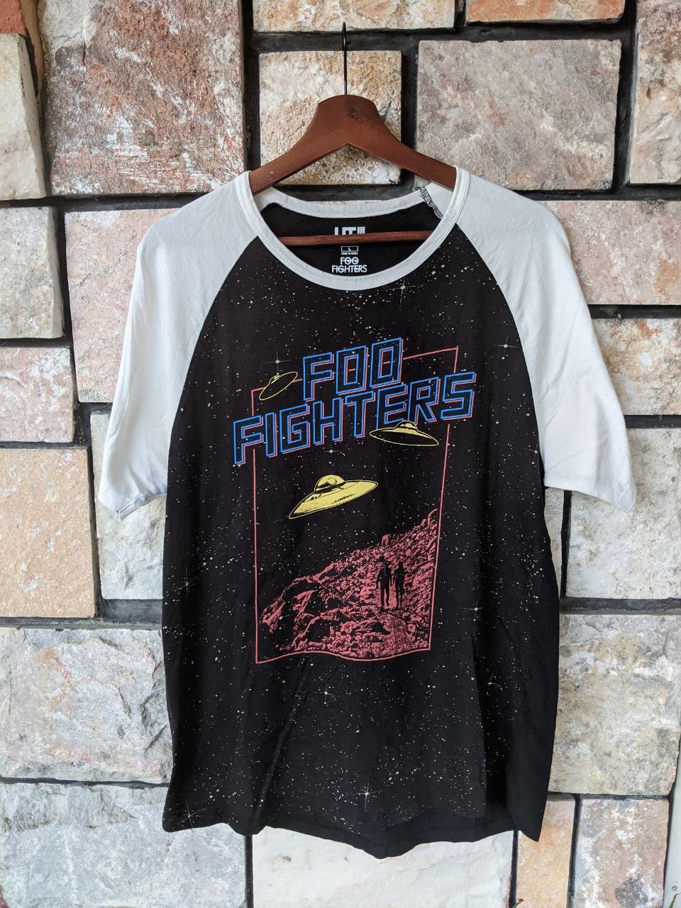 Band Tees Vintage Foo Fighter Rock Band Tees x Tour Tee x Uniqlo Size US M / EU 48-50 / 2 - 1 Thumbnail