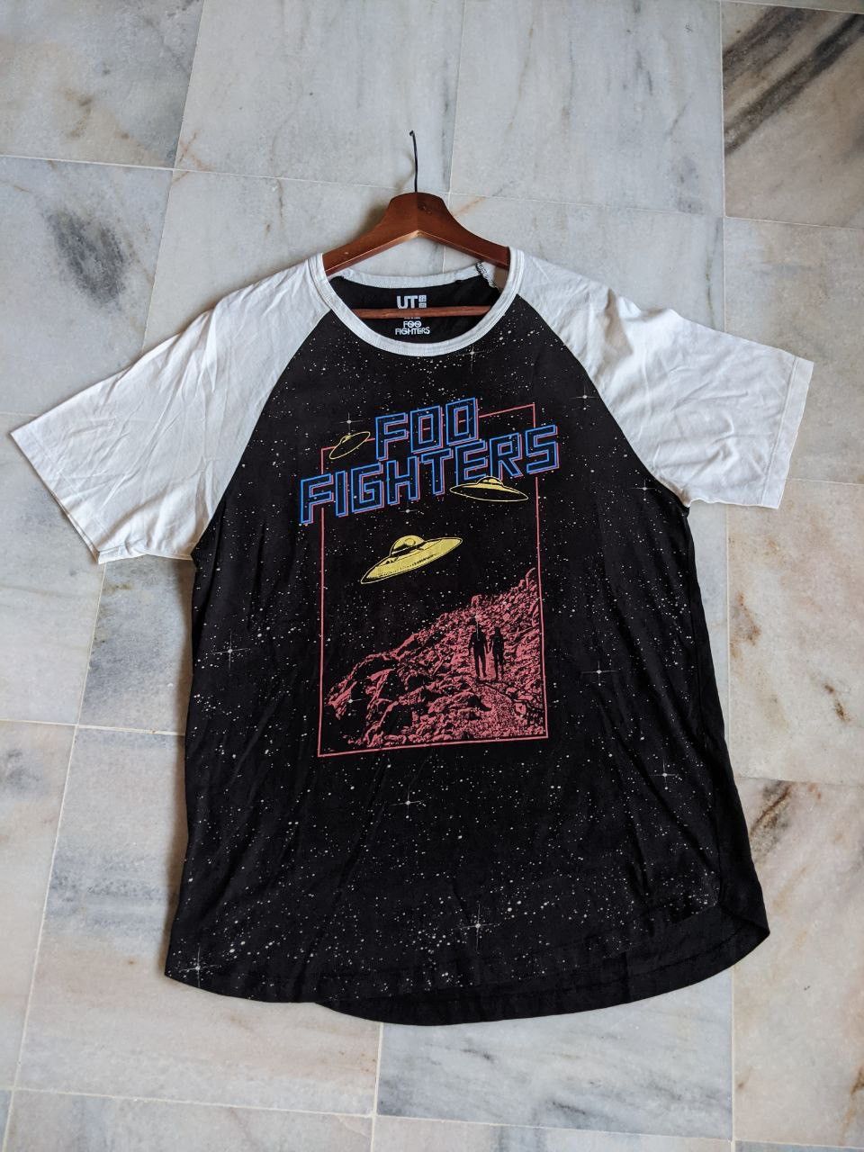 Band Tees Vintage Foo Fighter Rock Band Tees x Tour Tee x Uniqlo Size US M / EU 48-50 / 2 - 8 Thumbnail