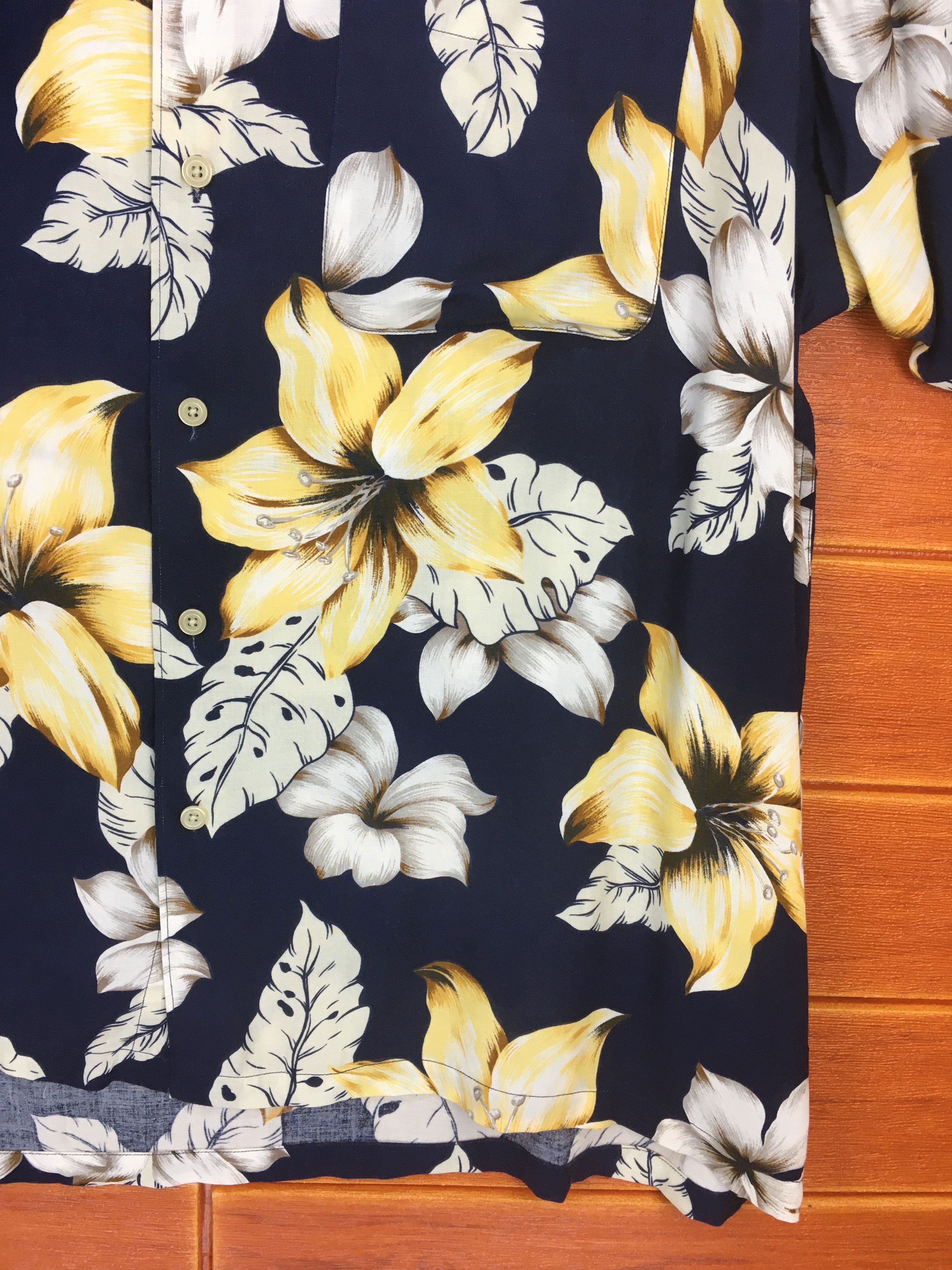 Nautica Vintage 90s NAUTICA 100% Rayon Hawaiian Shirt Size US XL / EU 56 / 4 - 4 Thumbnail