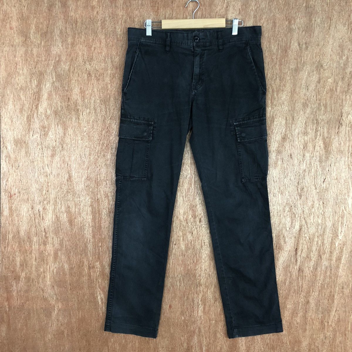 Japanese Brand Uniqlo Black Multipocket Tactical Cargo Pants #H330 Size US 32 / EU 48 - 1 Thumbnail