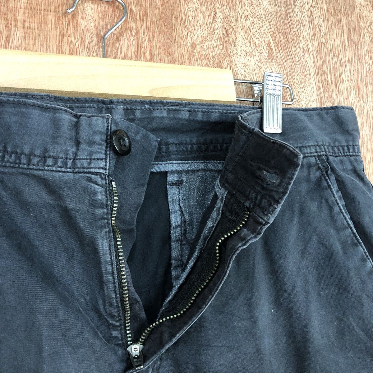 Japanese Brand Uniqlo Black Multipocket Tactical Cargo Pants #H330 Size US 32 / EU 48 - 7 Thumbnail