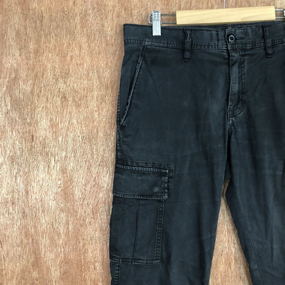 Japanese Brand Uniqlo Black Multipocket Tactical Cargo Pants #H330 Size US 32 / EU 48 - 6 Thumbnail