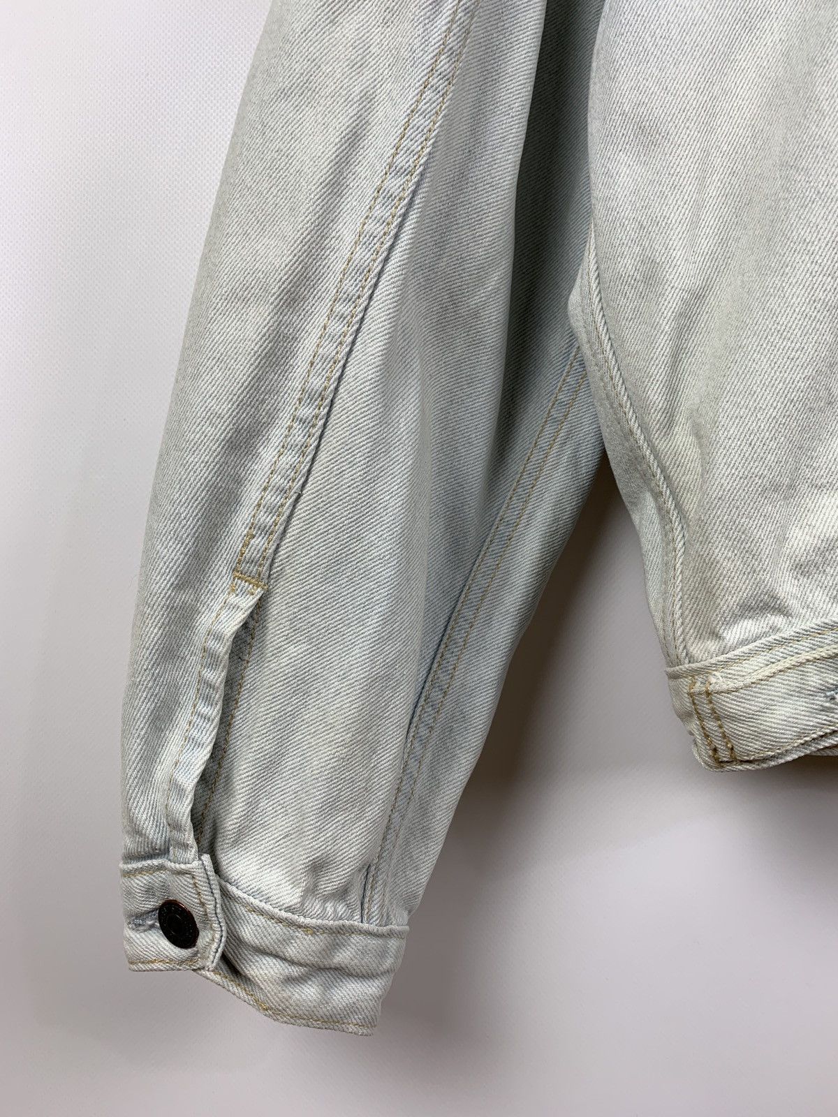 Levi's 90s Vintage Levi’s White Blue Denim Jeans Jacket Size US L / EU 52-54 / 3 - 21 Thumbnail