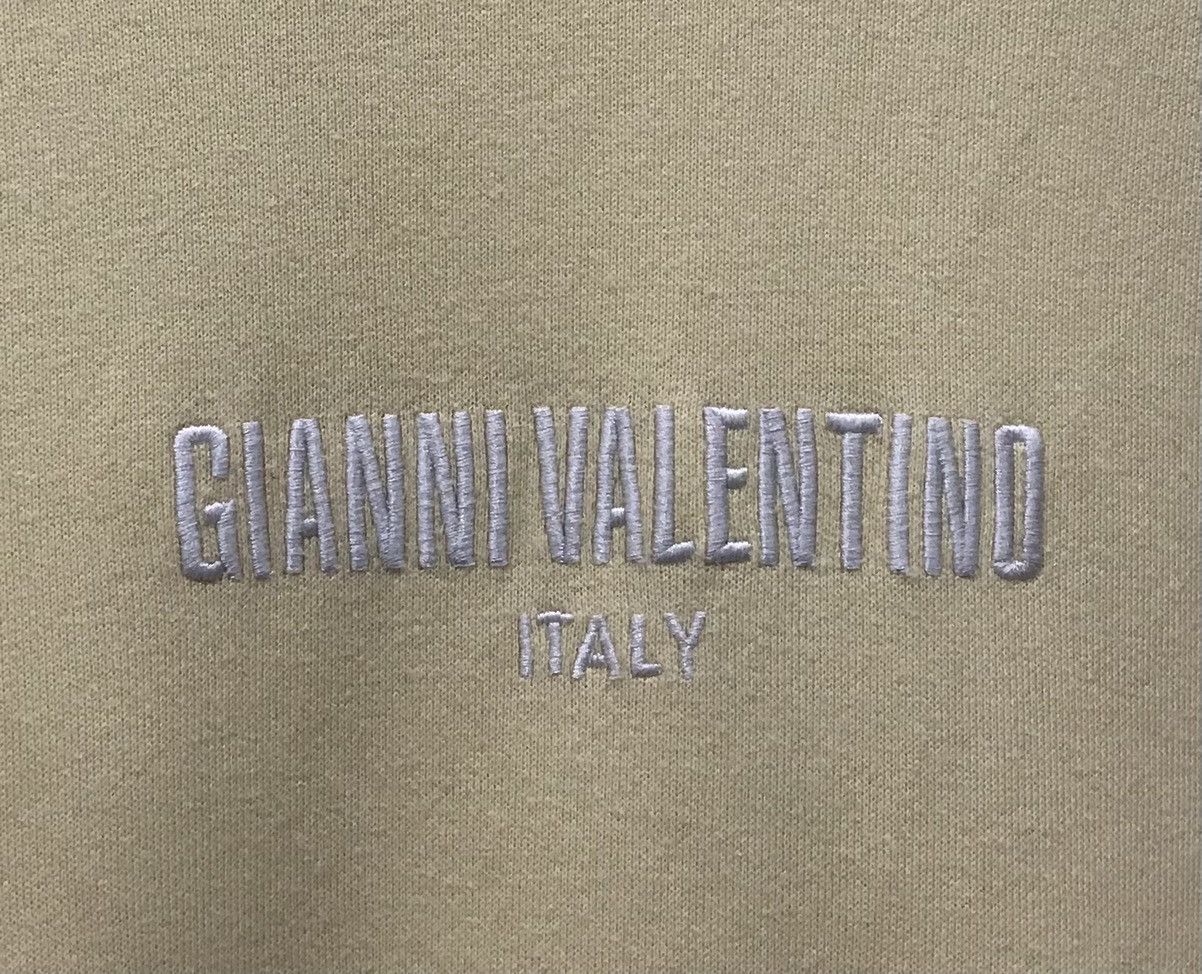 Vintage VINTAGE GIANNI VALENTINO ITALY SWEATSHIRT Size US L / EU 52-54 / 3 - 3 Thumbnail