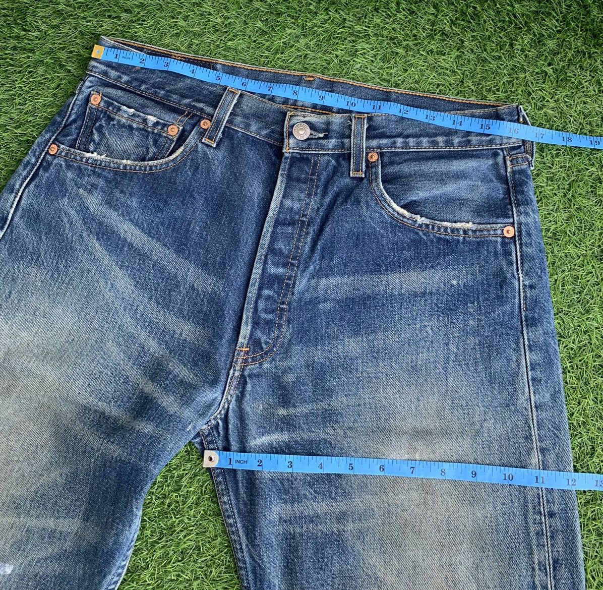 Levi's Vintage Levis 501 Distressed Jeans Size US 32 / EU 48 - 13 Thumbnail