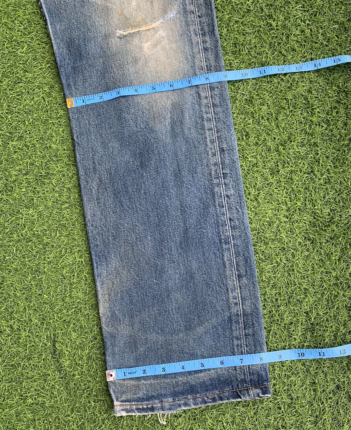 Levi's Vintage Levis 501 Distressed Jeans Size US 32 / EU 48 - 16 Thumbnail