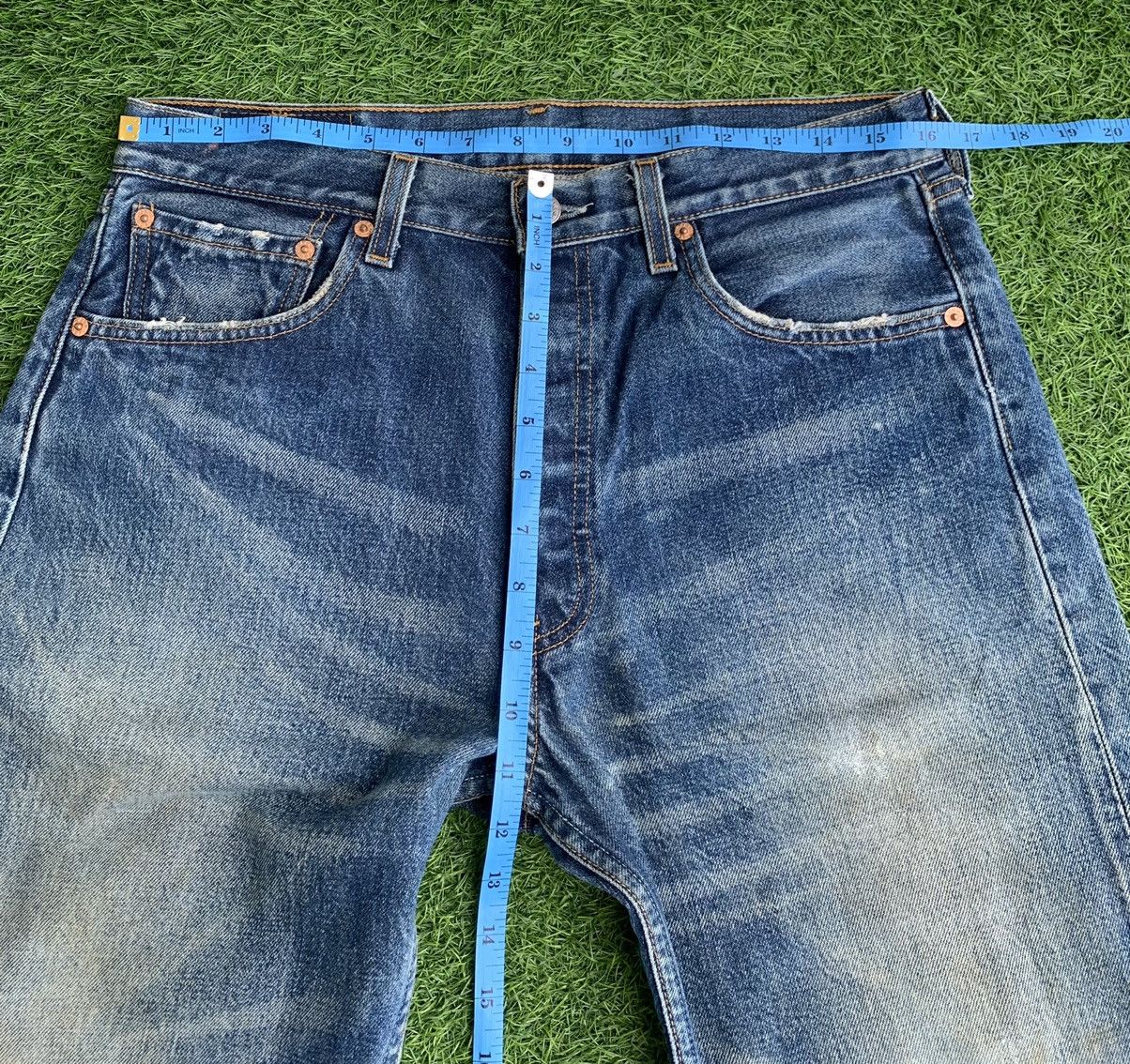 Levi's Vintage Levis 501 Distressed Jeans Size US 32 / EU 48 - 14 Thumbnail