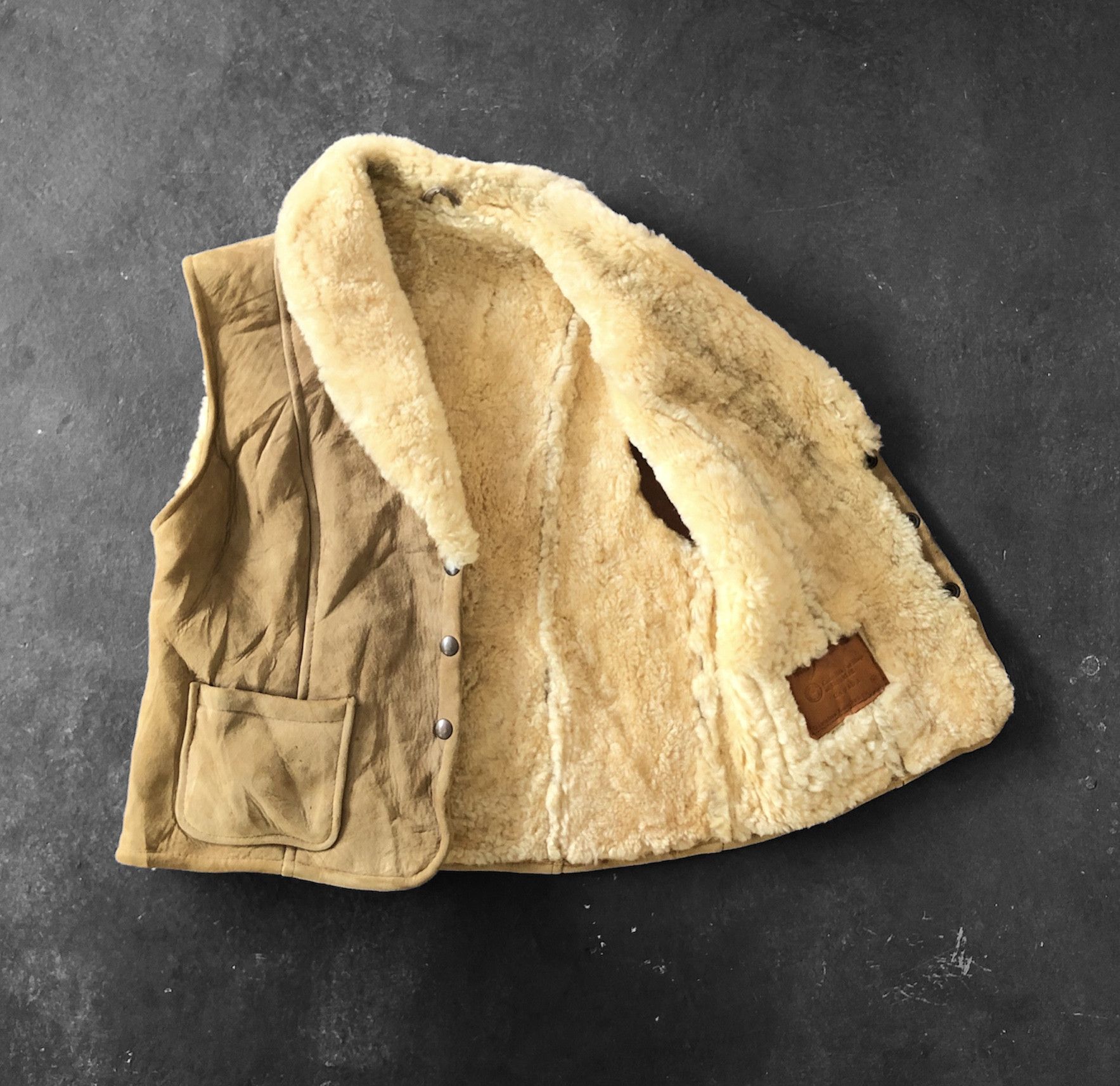 Genuine Leather VINTAGE SHEEP SKIN SHEARLING VEST Size US S / EU 44-46 / 1 - 3 Thumbnail