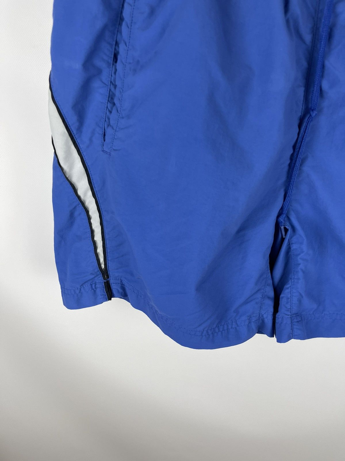 Nike Nike Vintage y2k blue striped shorts swoosh logo Size US 34 / EU 50 - 5 Thumbnail