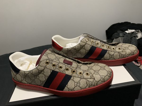 Gucci red hot sale bottom shoes