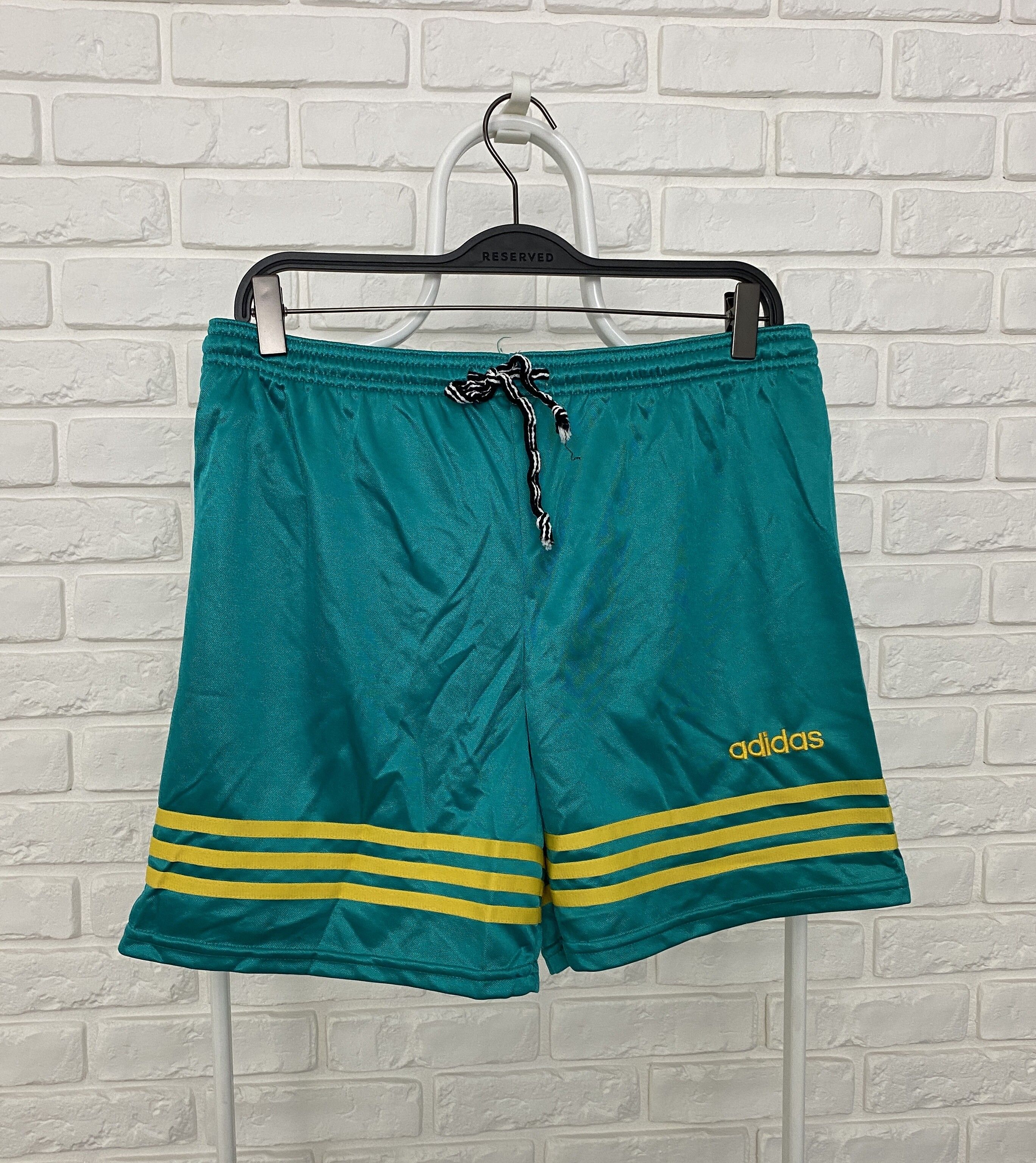 Adidas Retro Adidas 90s Nylon Shorts Soccer Size M Small Logo Size US 32 / EU 48 - 1 Preview