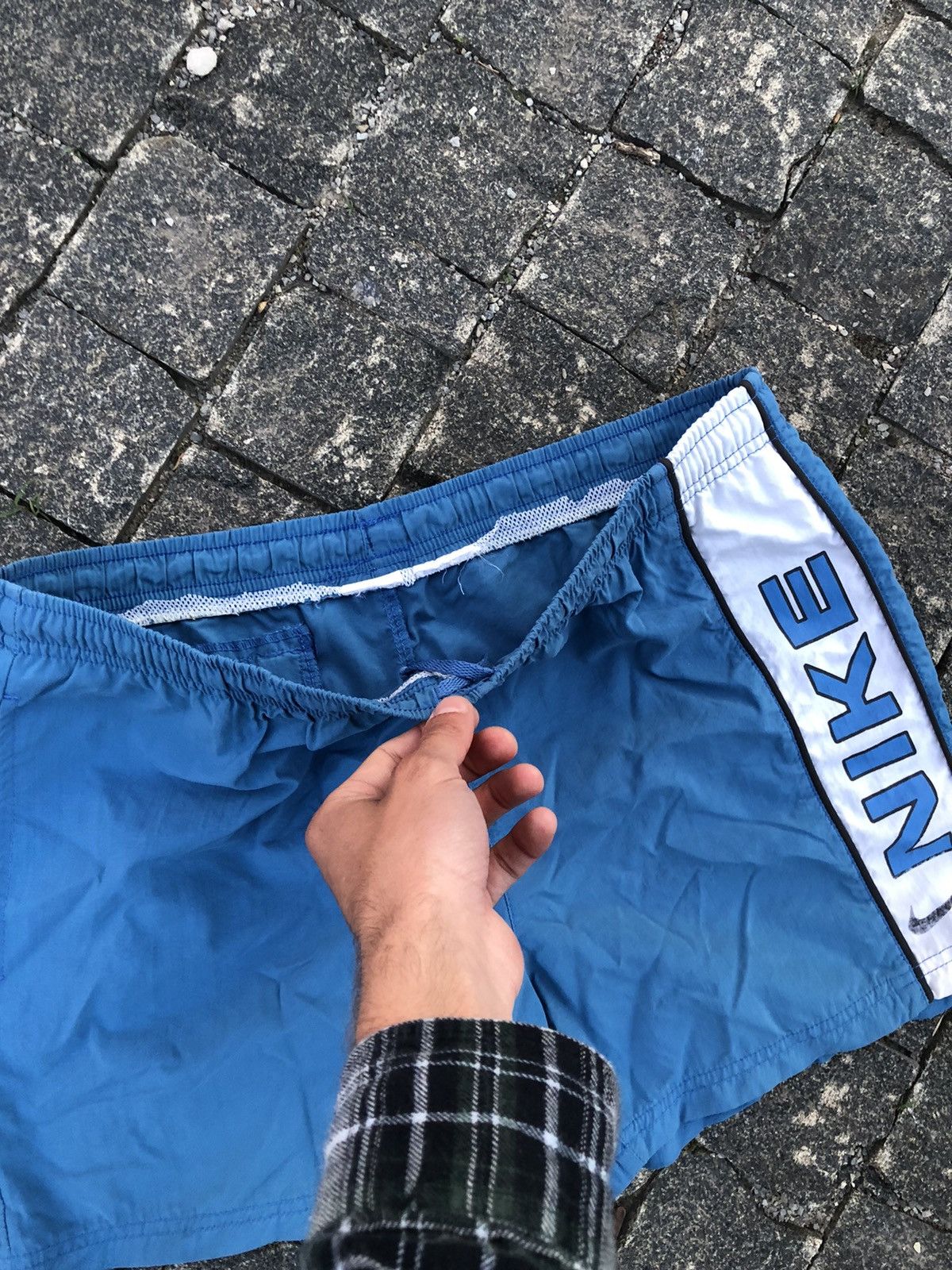 Nike 90s Vintage Nike Nylon Big Logo Shorts Size US 32 / EU 48 - 3 Thumbnail