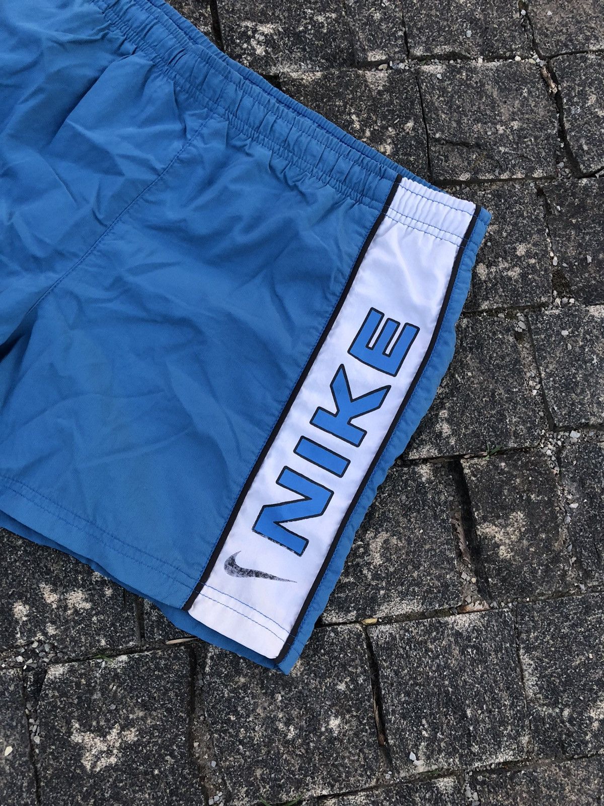 Nike 90s Vintage Nike Nylon Big Logo Shorts Size US 32 / EU 48 - 2 Thumbnail