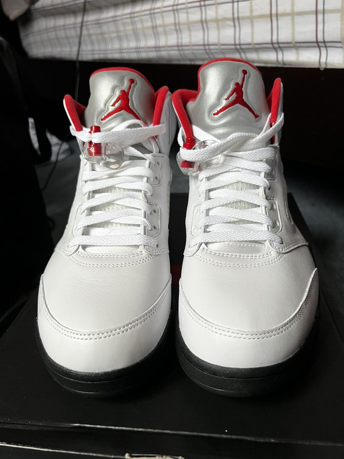 Jordan Brand Air Jordan 5 Retro Fire Red 2020 Size US 10.5 / EU 43-44 - 4 Thumbnail