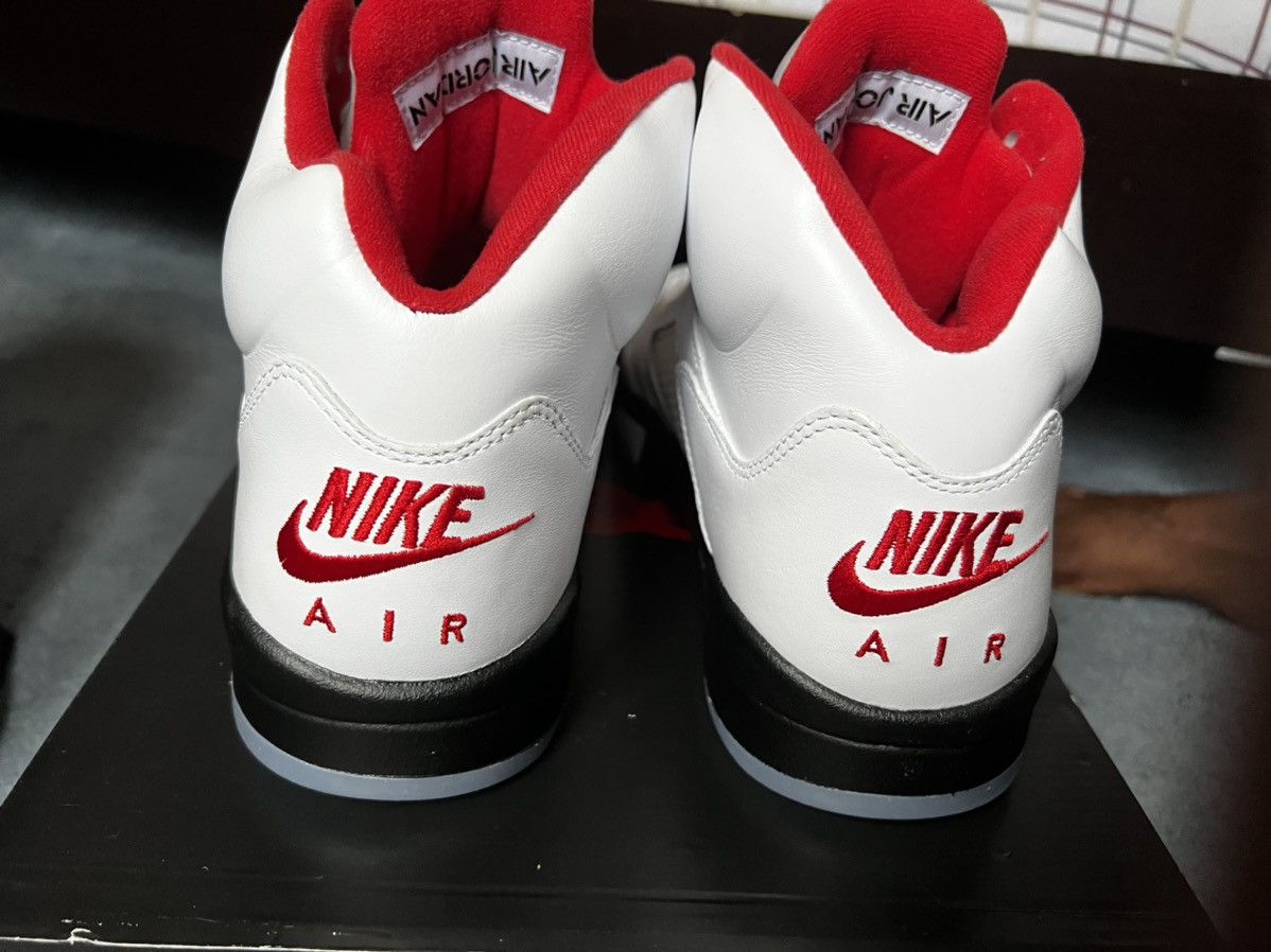 Jordan Brand Air Jordan 5 Retro Fire Red 2020 Size US 10.5 / EU 43-44 - 3 Thumbnail