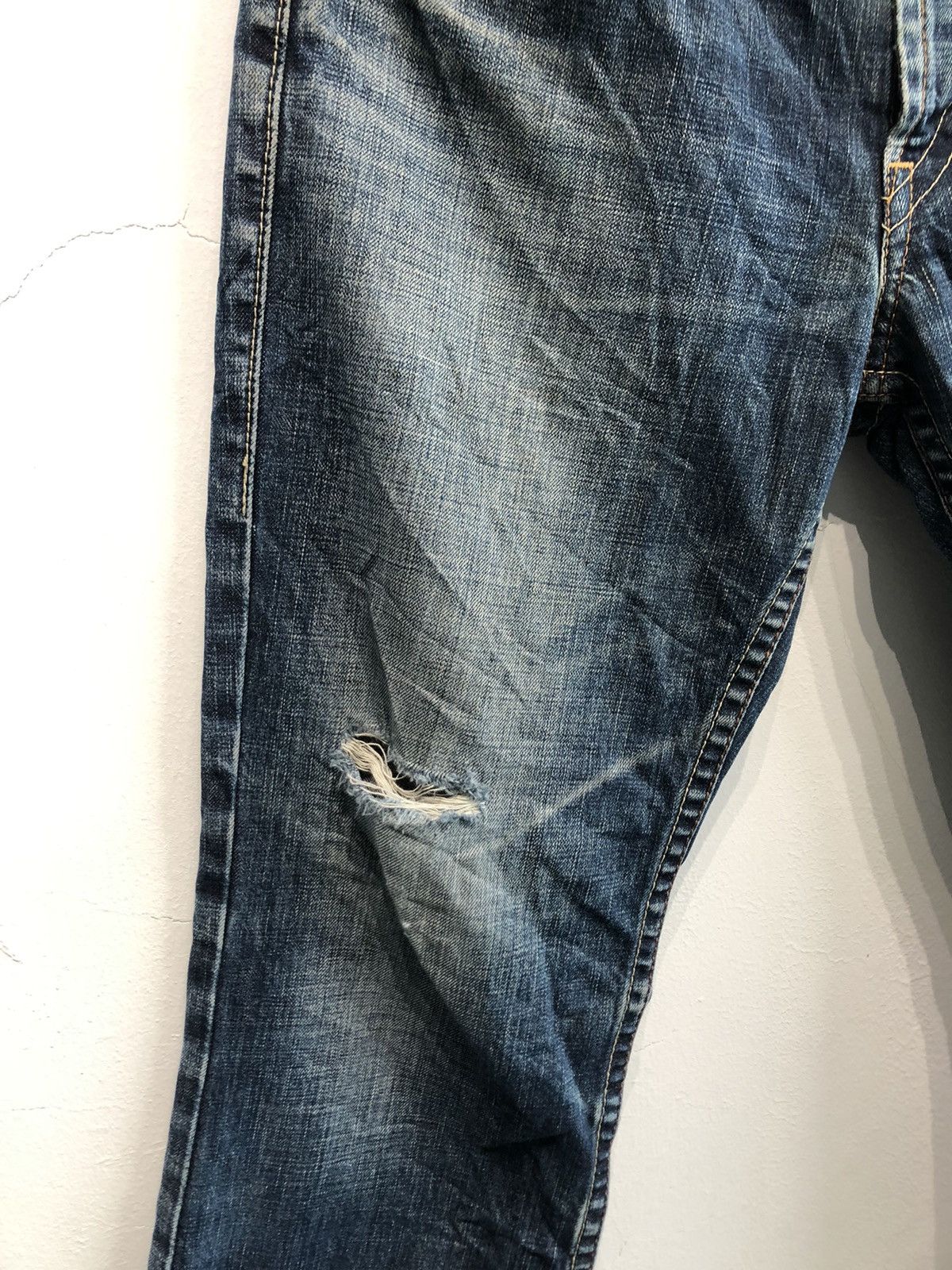 Levi's Vintage 90’s Trashed Levis 507 Distressed Denim Size US 32 / EU 48 - 3 Thumbnail