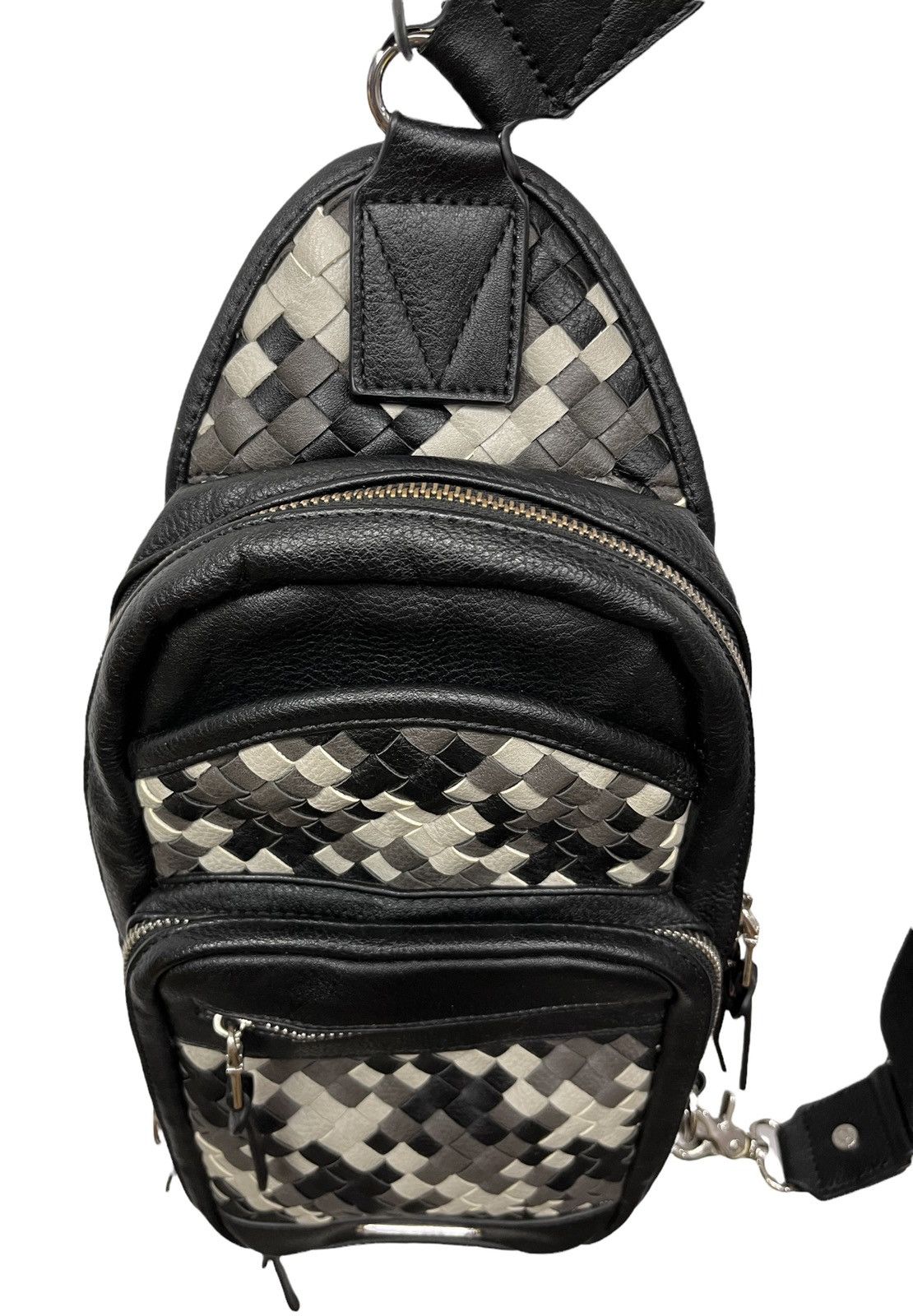 Designer × Japanese Brand × Takeo Kikuchi 🔥TAKEO KIKUCHI Classic Braided Design Multipocket Crossbody Size ONE SIZE - 6 Thumbnail