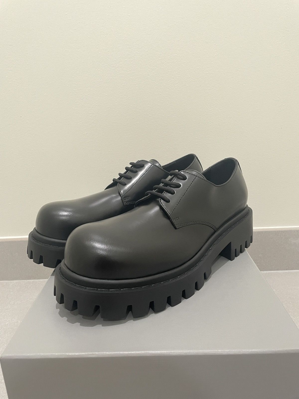 BALENCIAGA SERGENT 20MM DERBY 41-