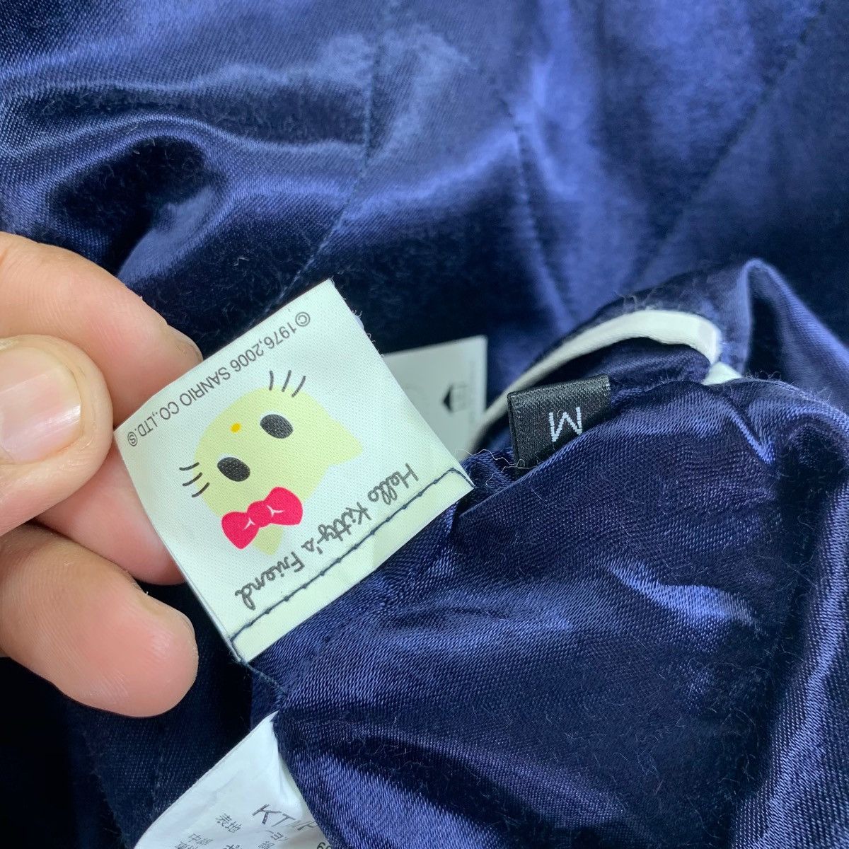 Japanese Brand Vintage Hello Kitty Sukajan Reversible Satin Velvet Jacket Size US M / EU 48-50 / 2 - 15 Thumbnail