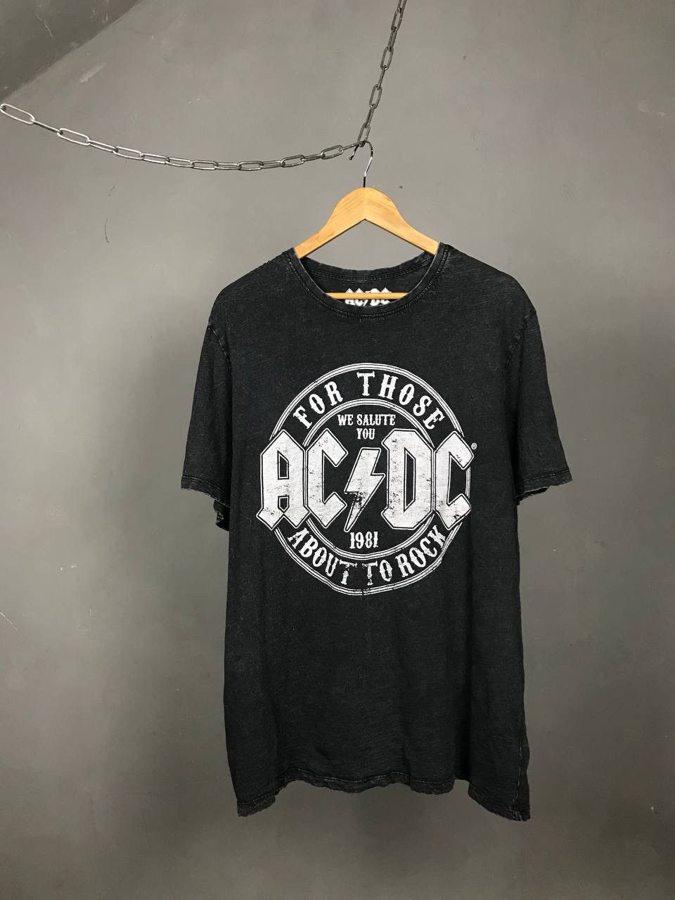 AC/DC × Band Tees × Vintage AC/DC vintage rock band tee Size US XL / EU 56 / 4 - 1 Thumbnail