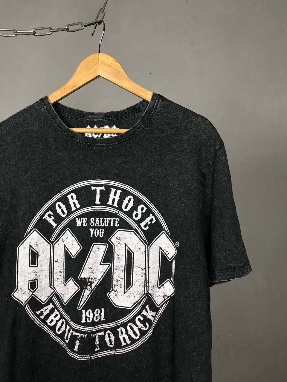 AC/DC × Band Tees × Vintage AC/DC vintage rock band tee Size US XL / EU 56 / 4 - 2 Thumbnail