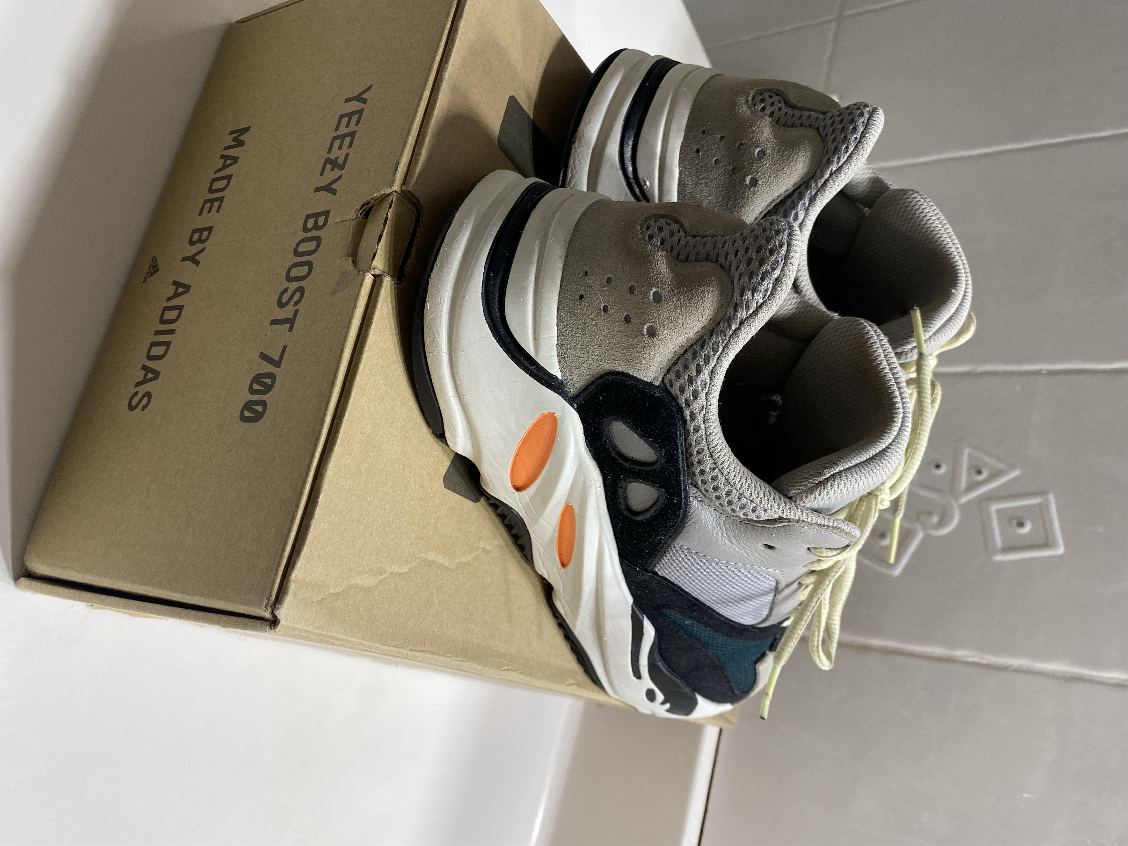Adidas × Kanye West Yeezy 700 Wave Runner Size US 9 / EU 42 - 2 Thumbnail