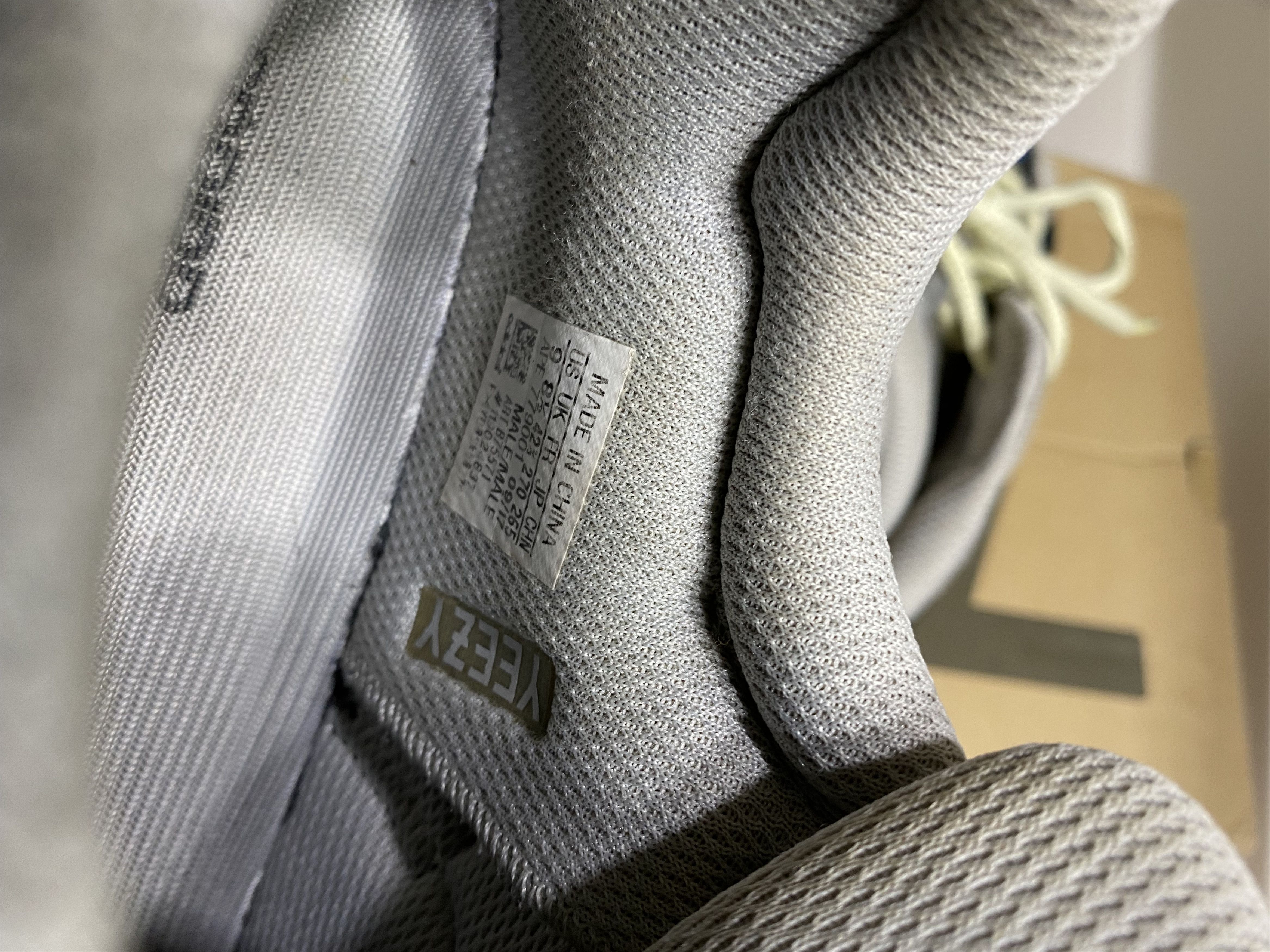 Adidas × Kanye West Yeezy 700 Wave Runner Size US 9 / EU 42 - 8 Thumbnail