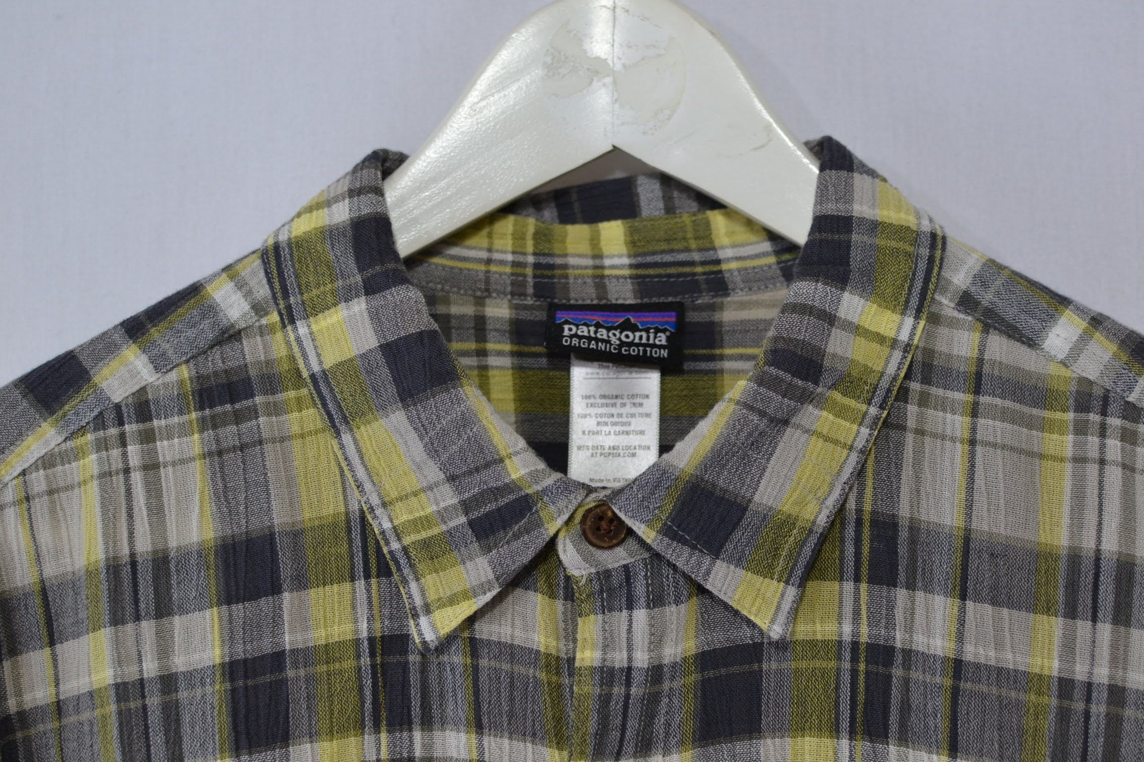 Patagonia 100% Organic Cotton White Grey Check Button Up Shirt sz M Size US M / EU 48-50 / 2 - 2 Thumbnail