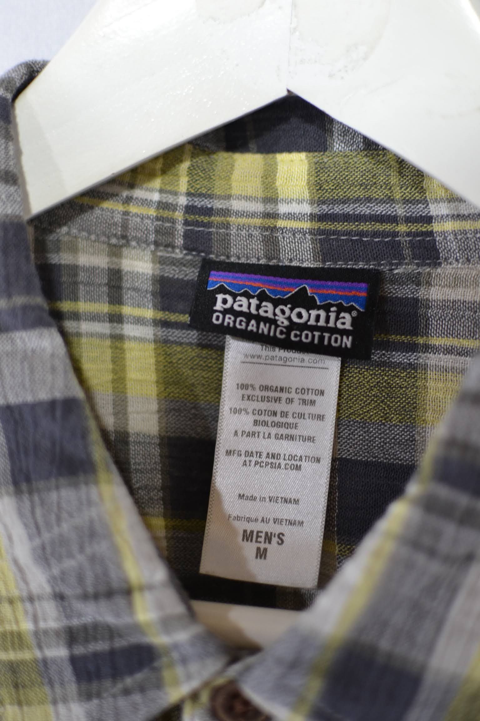 Patagonia 100% Organic Cotton White Grey Check Button Up Shirt sz M Size US M / EU 48-50 / 2 - 3 Thumbnail