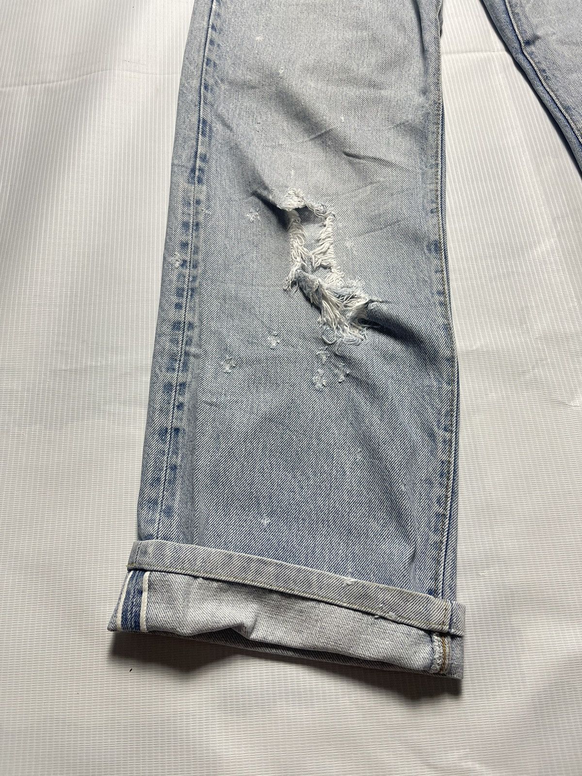 Levi's Vintage Levi's 501 Selvedge Button No.6 Made In USA Jeans Size US 31 - 4 Thumbnail