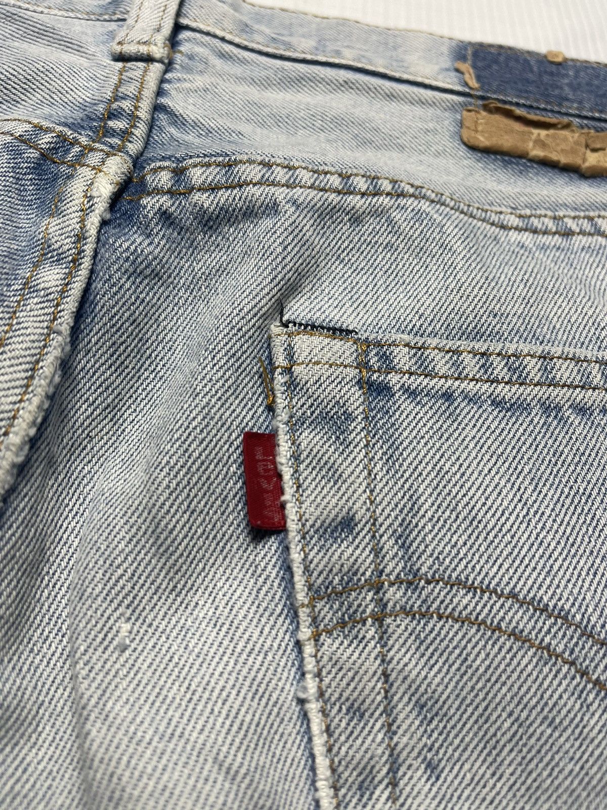 Levi's Vintage Levi's 501 Selvedge Button No.6 Made In USA Jeans Size US 31 - 20 Thumbnail