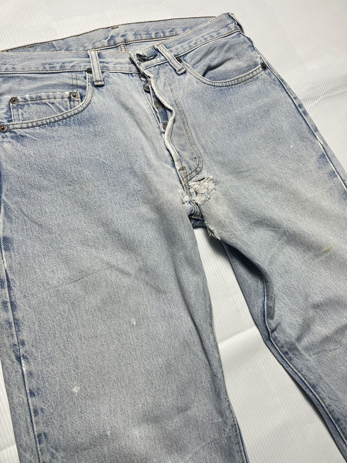 Levi's Vintage Levi's 501 Selvedge Button No.6 Made In USA Jeans Size US 31 - 5 Thumbnail