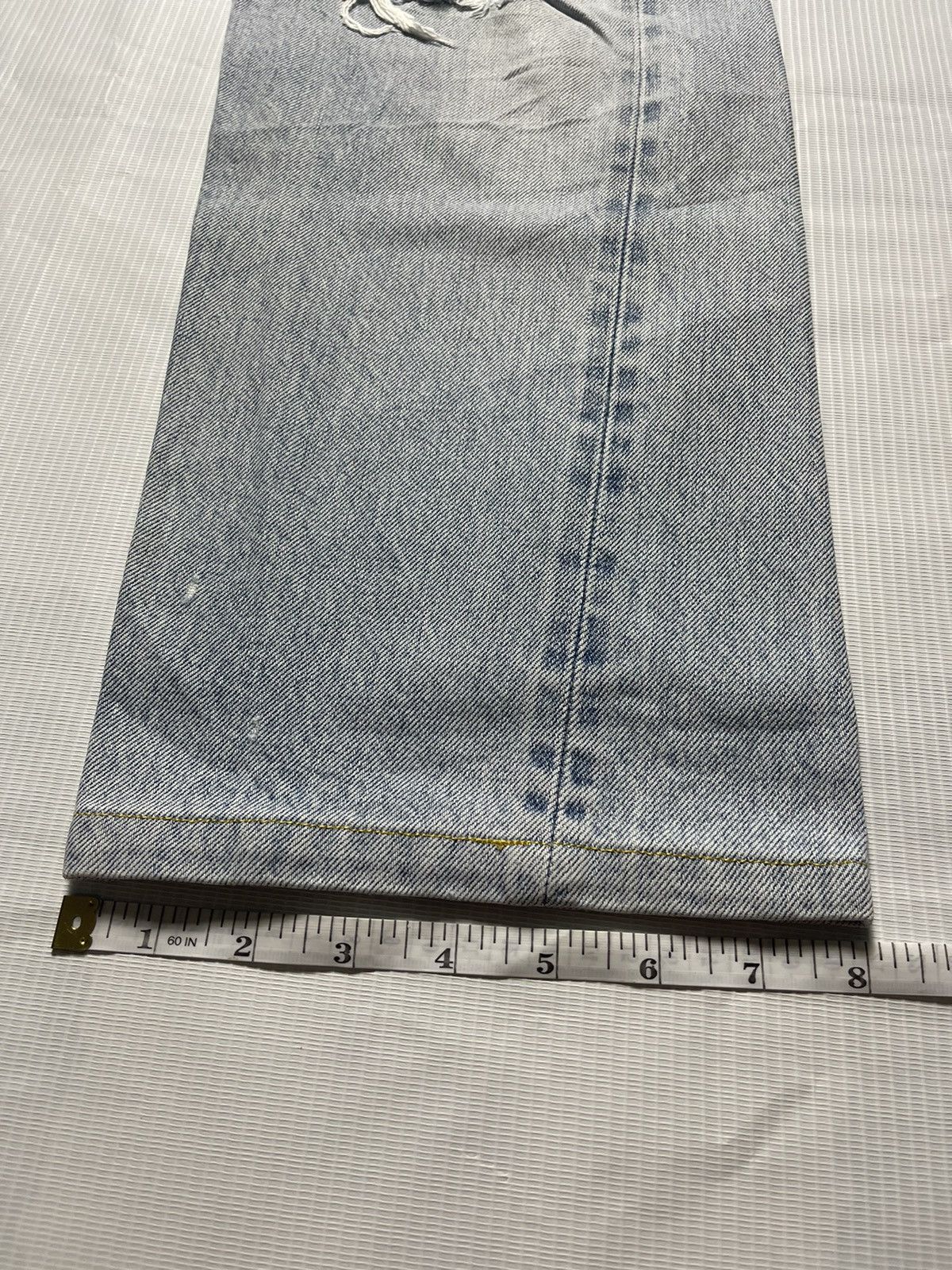 Levi's Vintage Levi's 501 Selvedge Button No.6 Made In USA Jeans Size US 31 - 15 Thumbnail