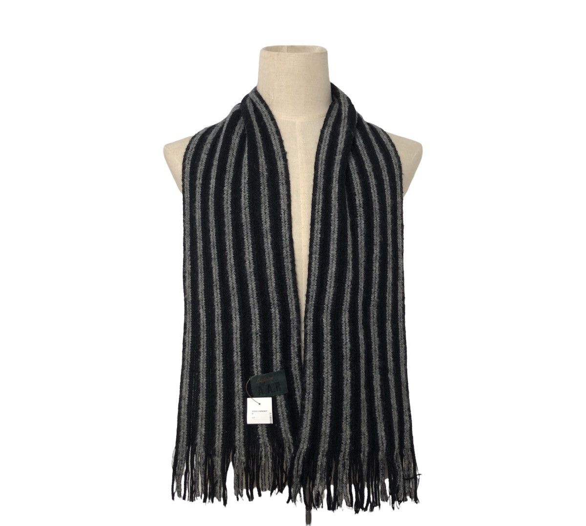 Other × Yohji Yamamoto A.A.R Yohji Design Studio Yohji Yamamoto Muffler Wool Size ONE SIZE - 1 Thumbnail