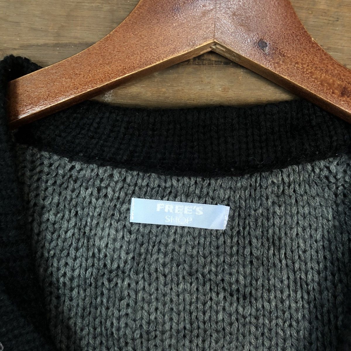 Vintage Free Shop japan knitwear Grey Cardigan #6861 Size US M / EU 48-50 / 2 - 6 Thumbnail