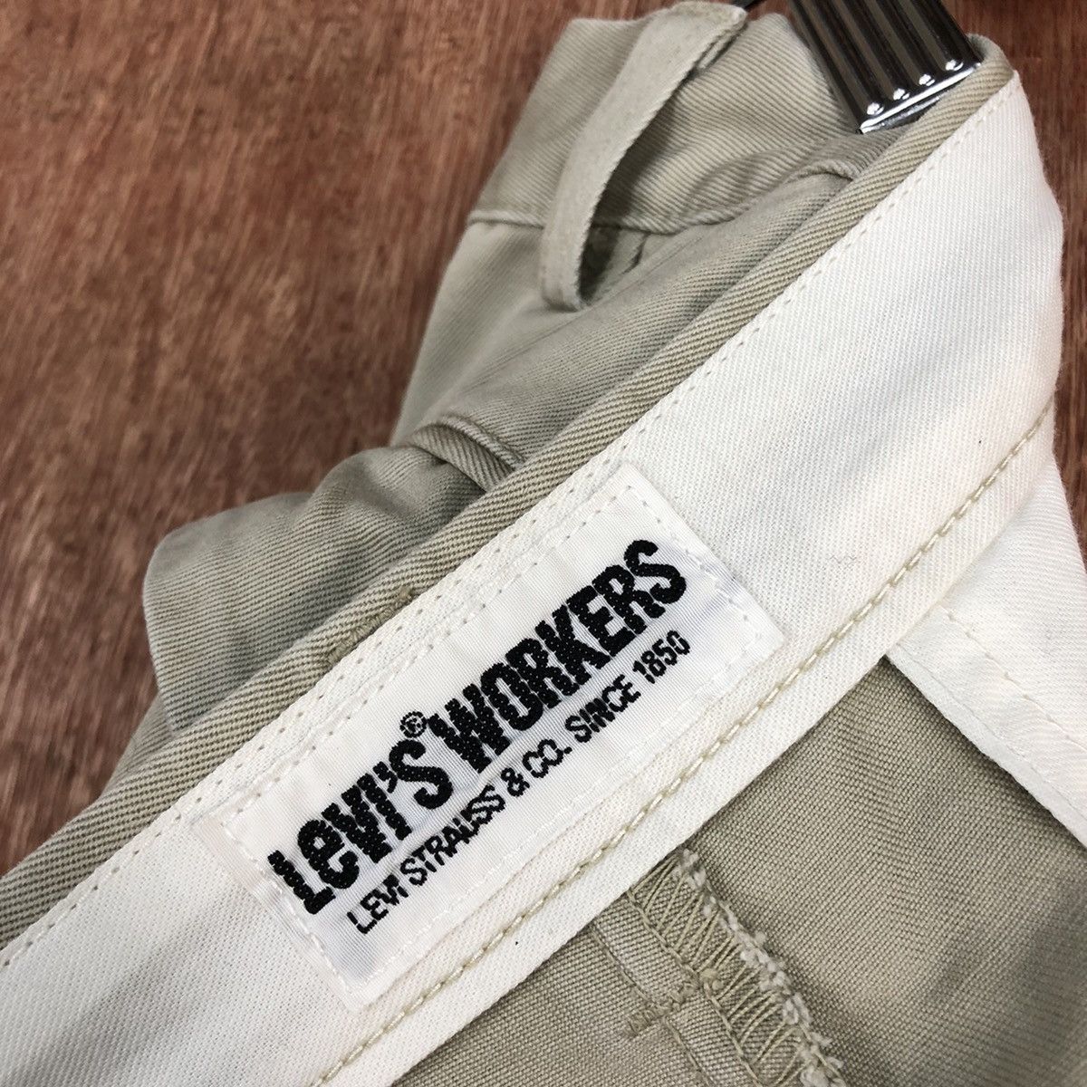Levi's Levi’s Workers Cream Straight Pants #H338 Size US 31 - 11 Thumbnail