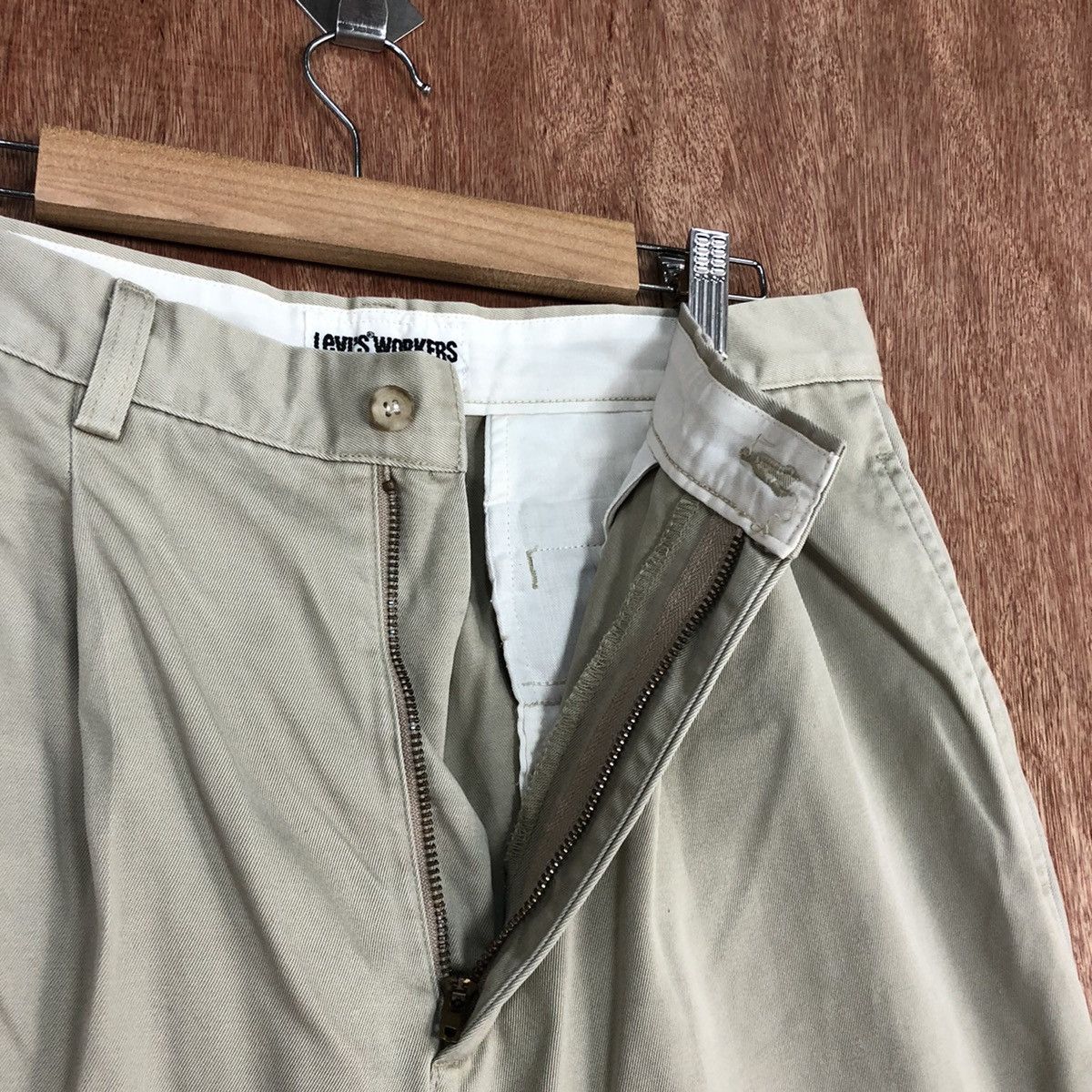 Levi's Levi’s Workers Cream Straight Pants #H338 Size US 31 - 5 Thumbnail