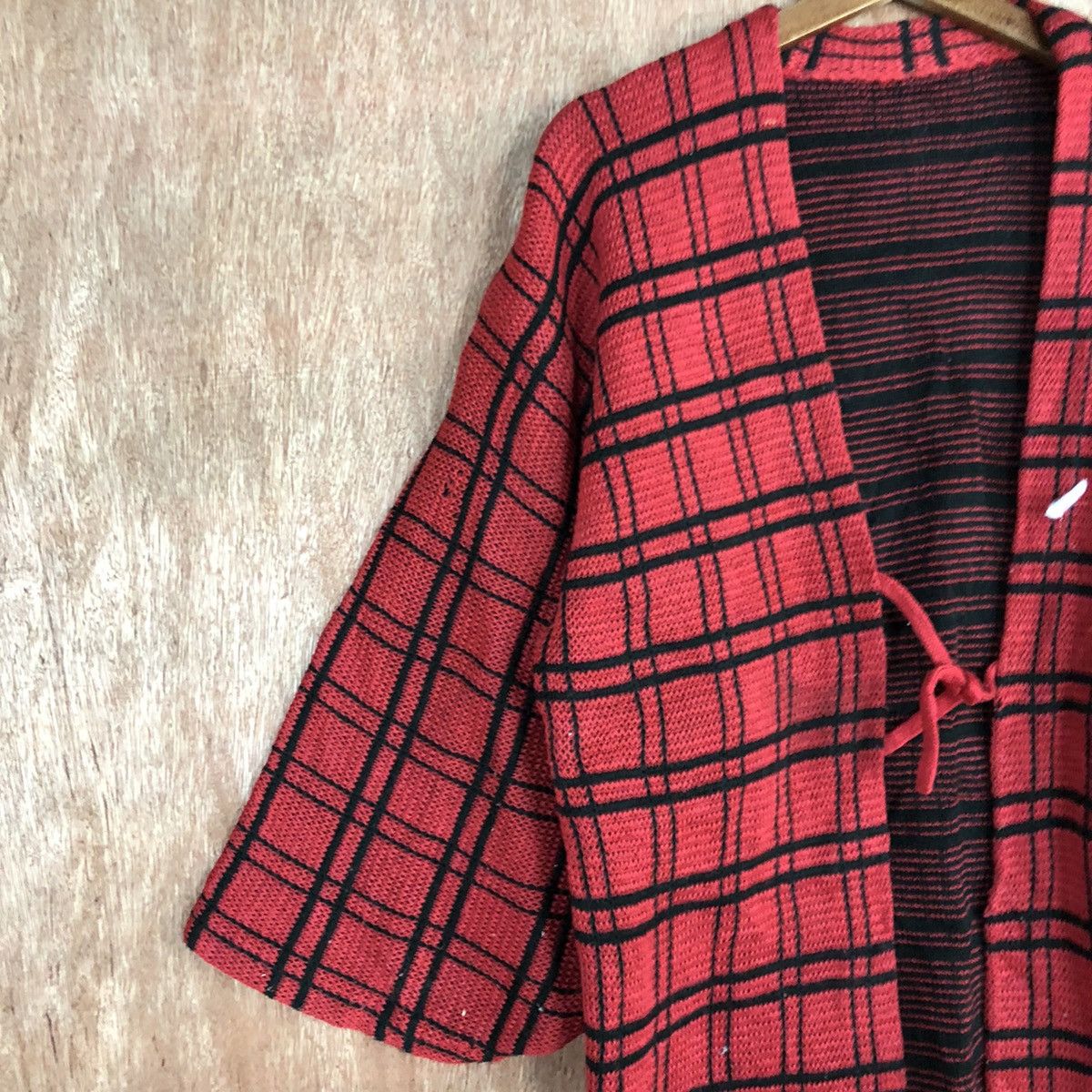 Homespun Knitwear Japan Red checkered Knit vintage cardigan Kimono #H112 Size US L / EU 52-54 / 3 - 7 Thumbnail