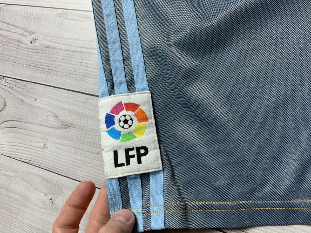 Adidas Vintage soccer jersey Real Madrid adidas grey rare away Size US XL / EU 56 / 4 - 8 Thumbnail