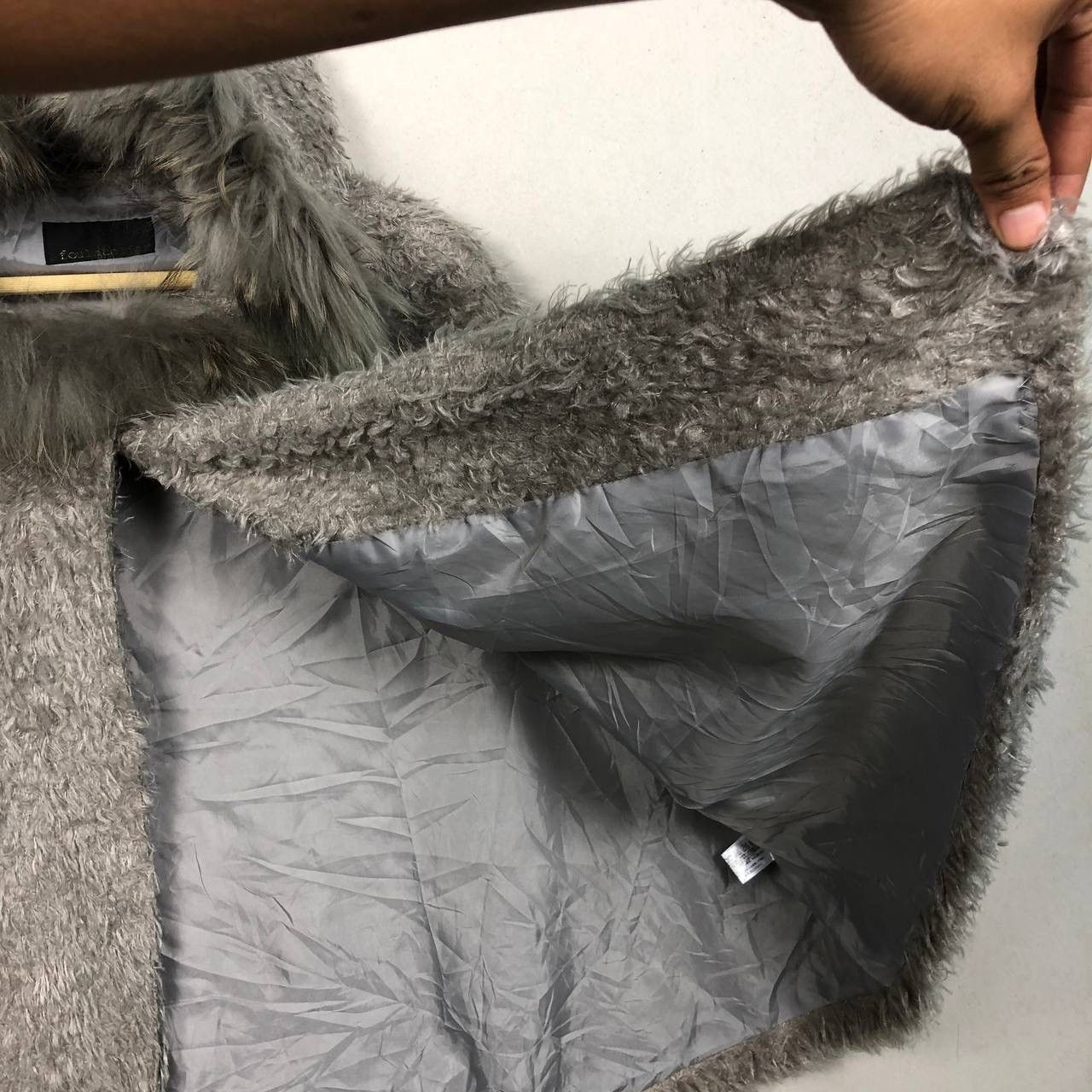 Cloak Avant Garde Japanese Faux Fur Shearling Poncho Cloak Capes Size US M / EU 48-50 / 2 - 5 Thumbnail