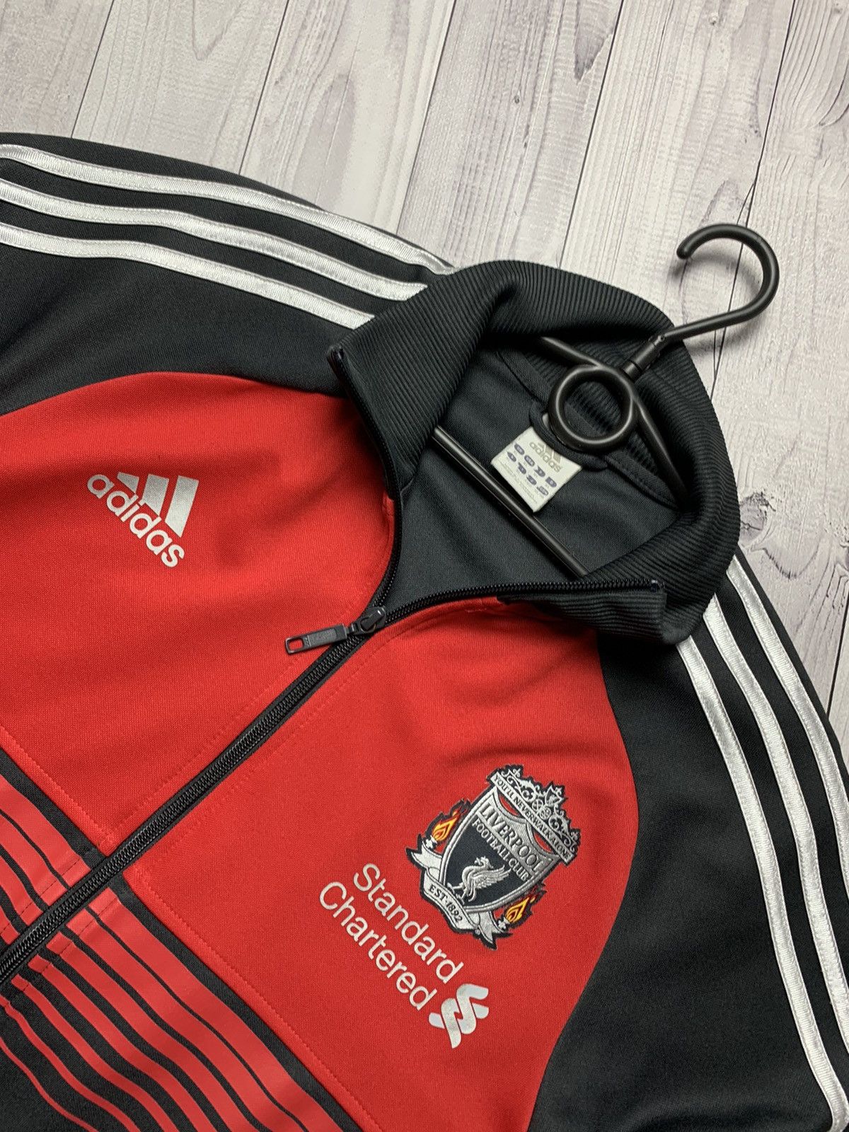 Vintage Vintage adidas Liverpool soccer track jacket size L/XL Size US XL / EU 56 / 4 - 3 Thumbnail