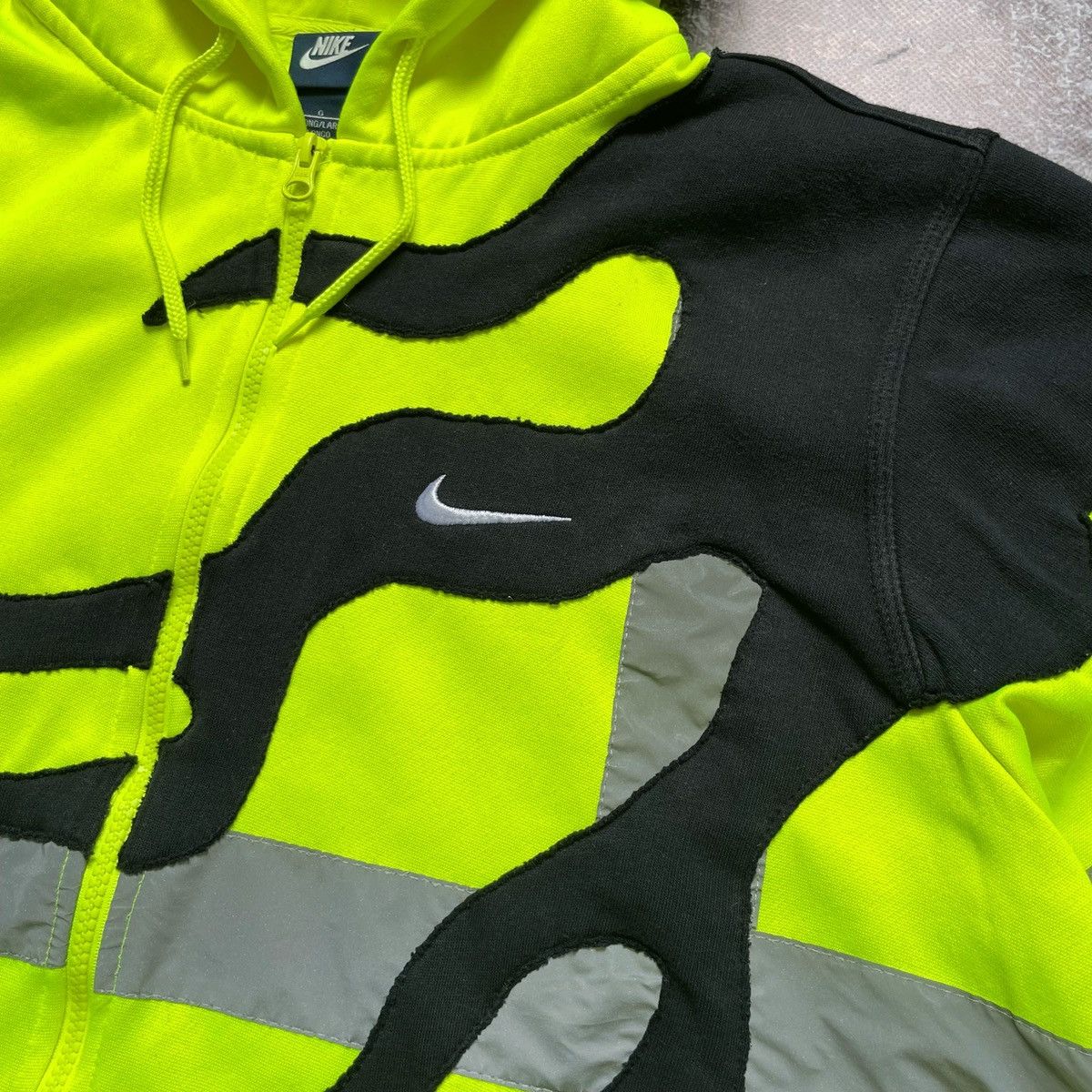Nike ⚡️1 OF 1 Nike Vintage Custom Reflective Zip Hoodie Size US XL / EU 56 / 4 - 4 Thumbnail