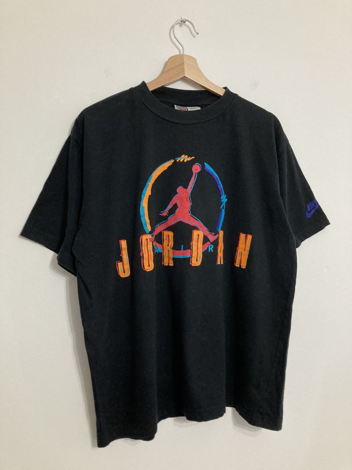 Jordan Brand Nike Air Jordan Vintage 90s T-shirt Logo Jumpman Size US L / EU 52-54 / 3 - 2 Thumbnail