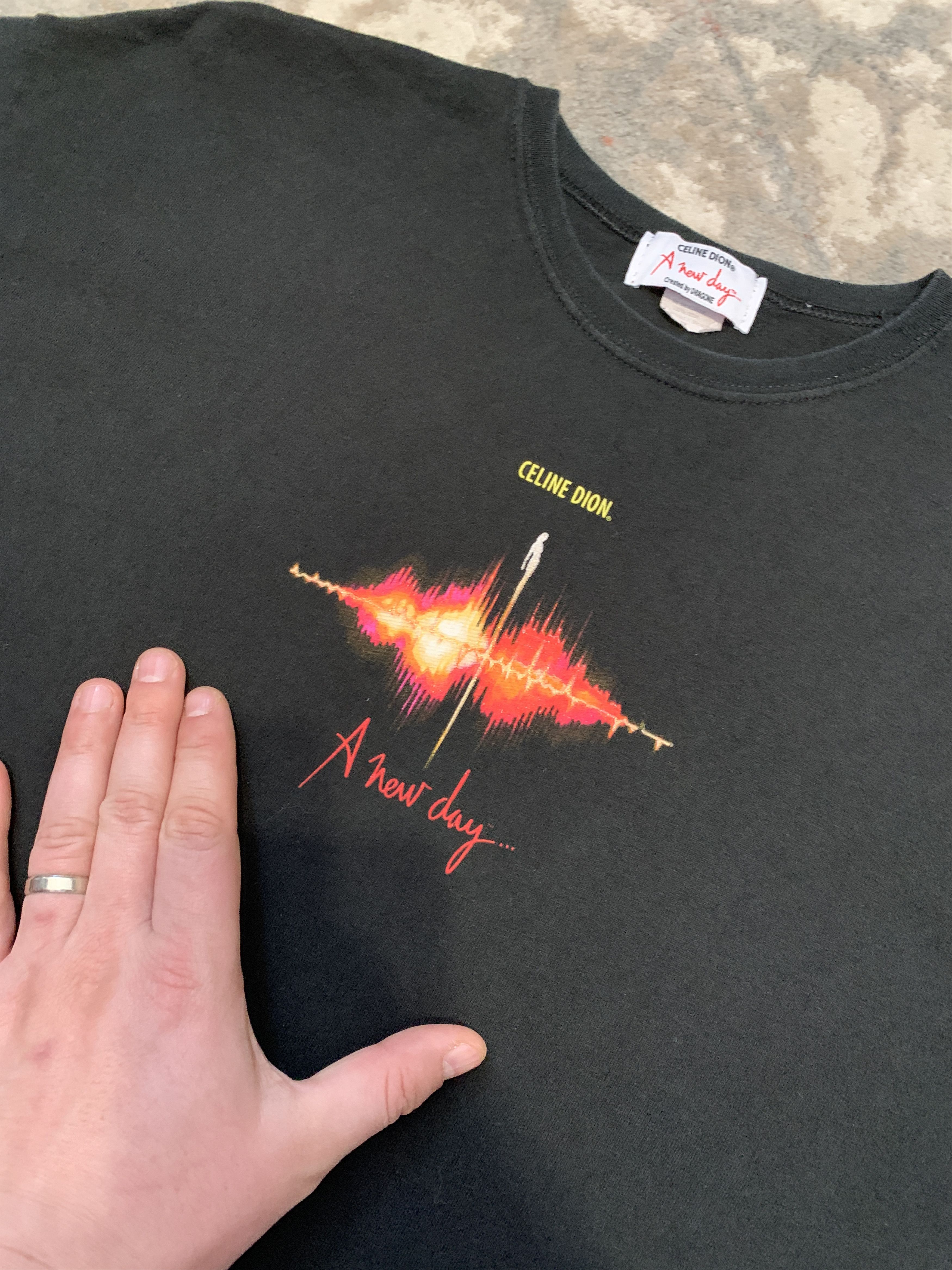 Band Tees × Vintage Celine Dion A New Day Created By DRAGONE Vintage T-Shirt Size US XXL / EU 58 / 5 - 4 Thumbnail