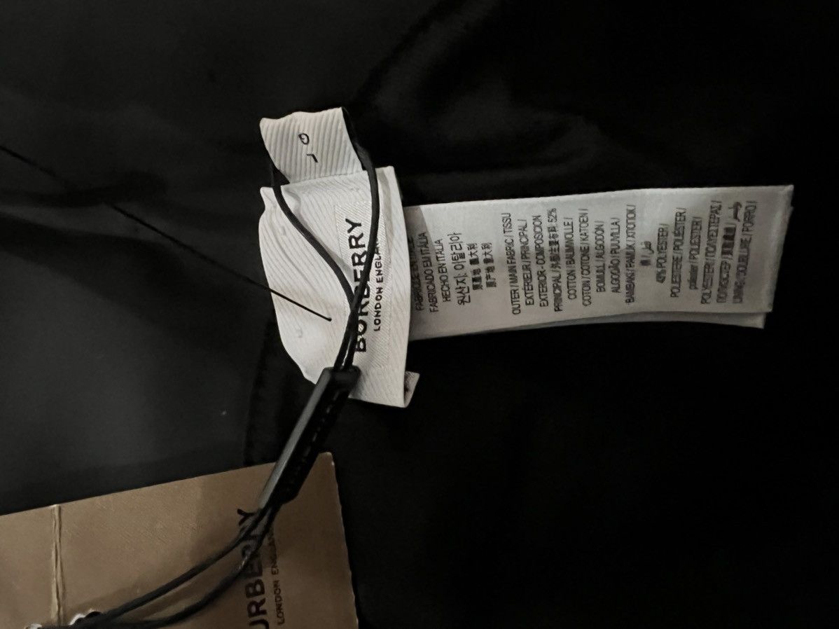 Burberry Burberry rain hat. L. $850 Size ONE SIZE - 8 Thumbnail
