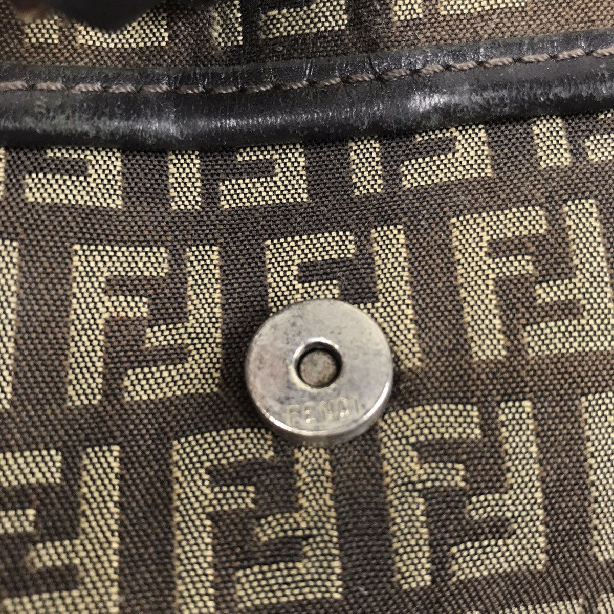 Fendi AUTHENTIC FENDI ZUCCA CROSSBODY Size ONE SIZE - 6 Thumbnail
