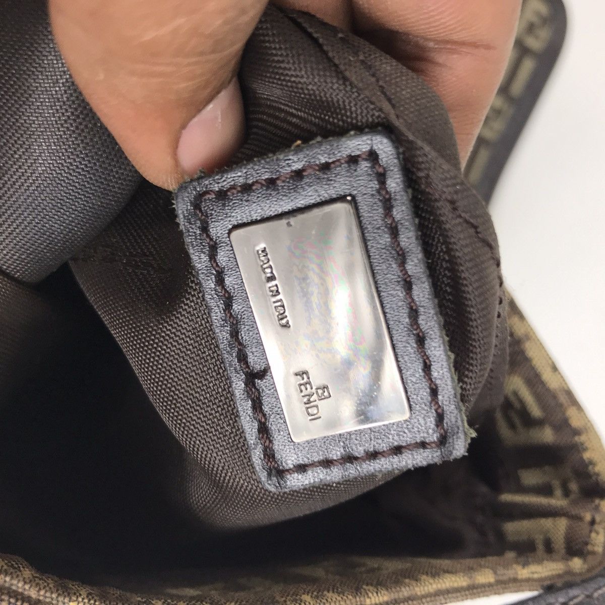 Fendi AUTHENTIC FENDI ZUCCA CROSSBODY Size ONE SIZE - 14 Thumbnail
