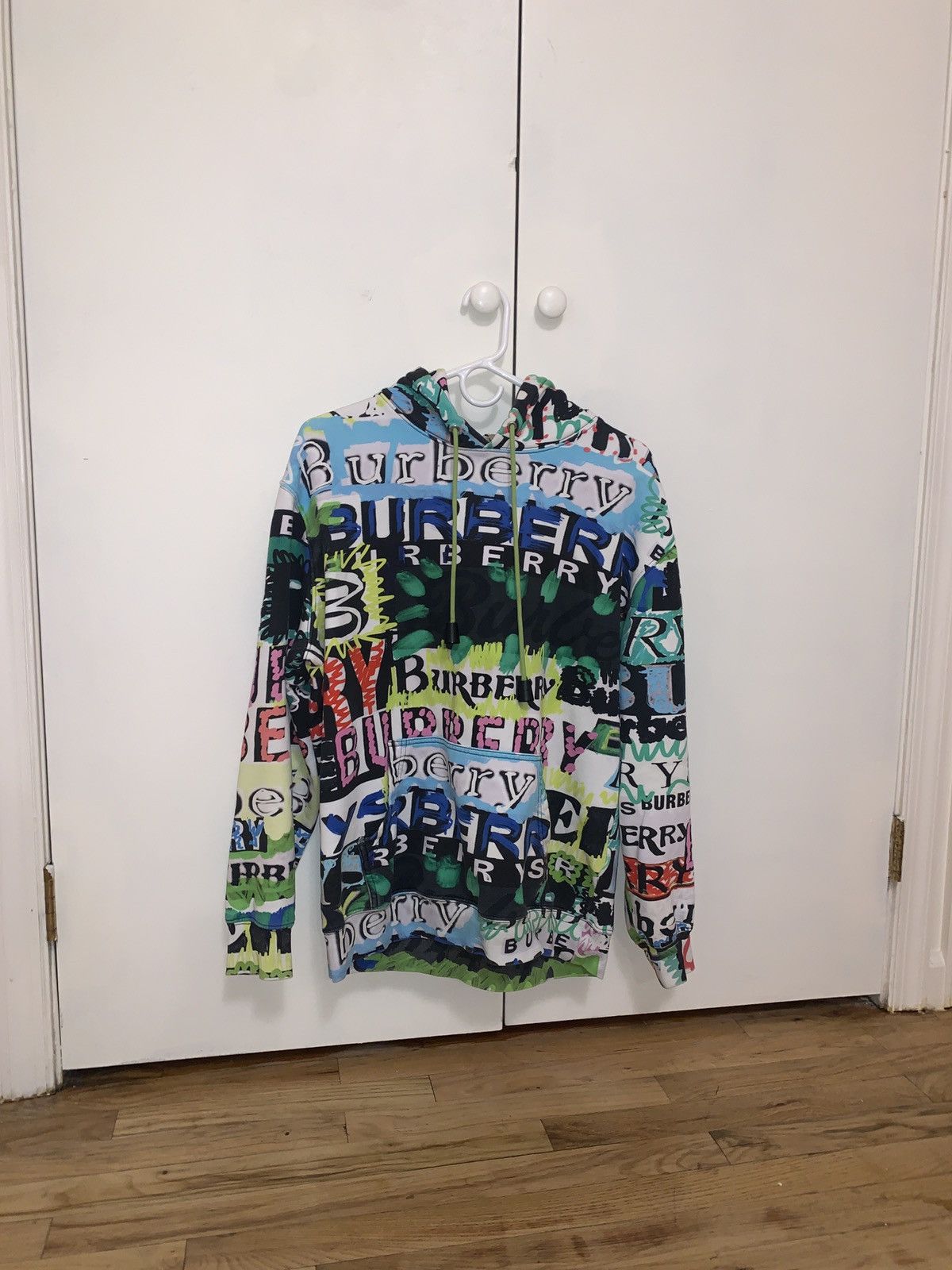 Burberry graffiti sweater best sale