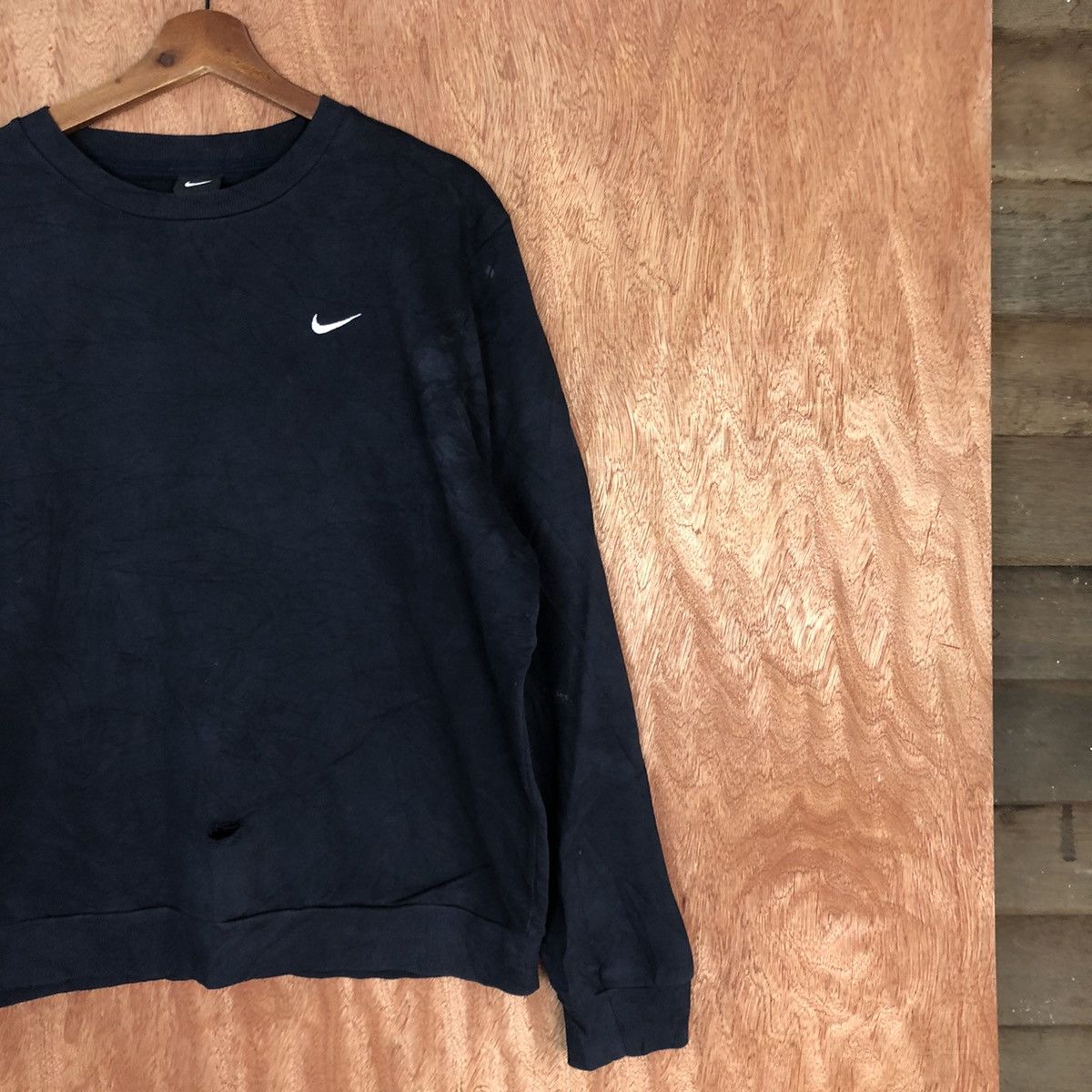 Nike Nike Dark Blue faded distressed Small Logo Sweatshirt #H320 Size US L / EU 52-54 / 3 - 5 Thumbnail