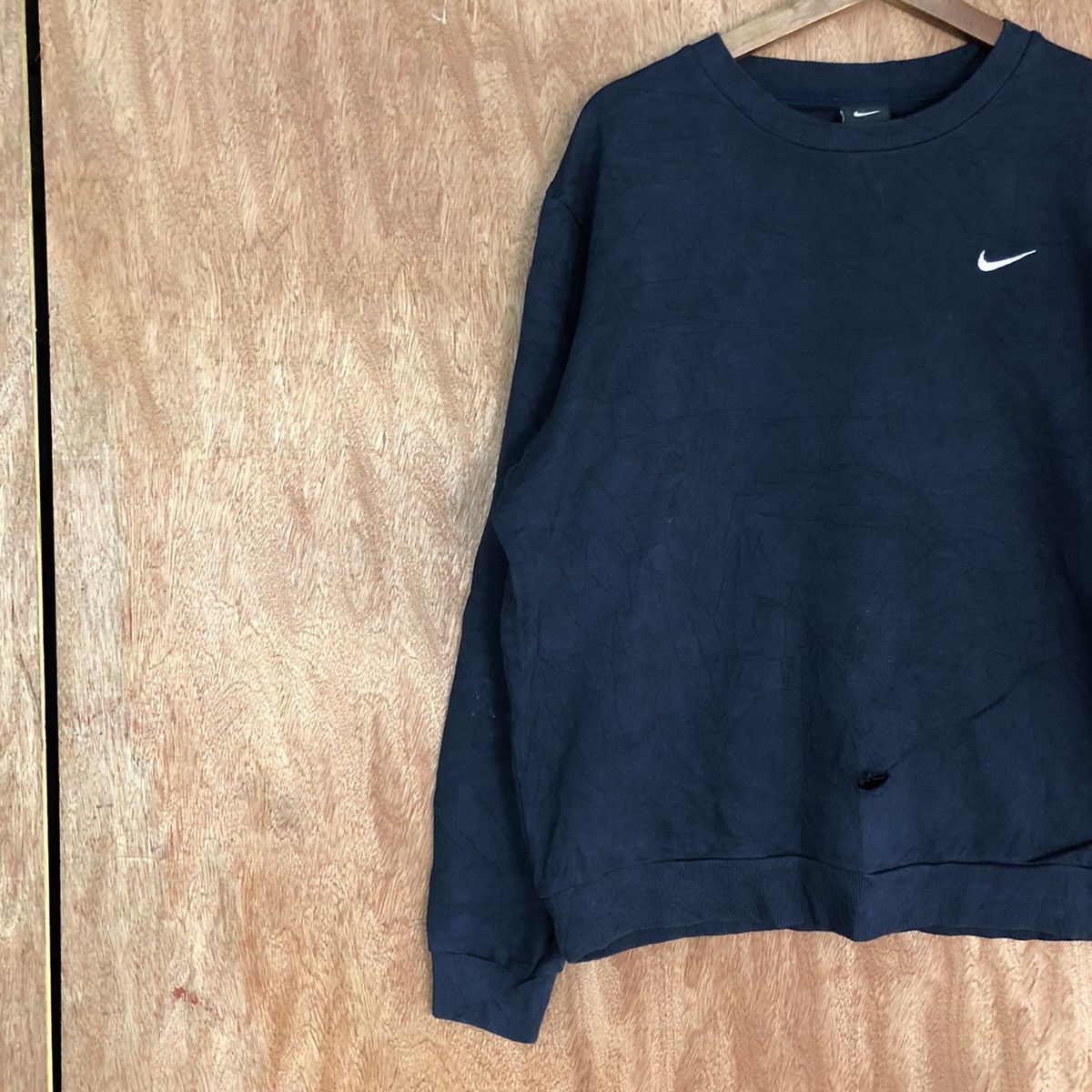 Nike Nike Dark Blue faded distressed Small Logo Sweatshirt #H320 Size US L / EU 52-54 / 3 - 7 Thumbnail